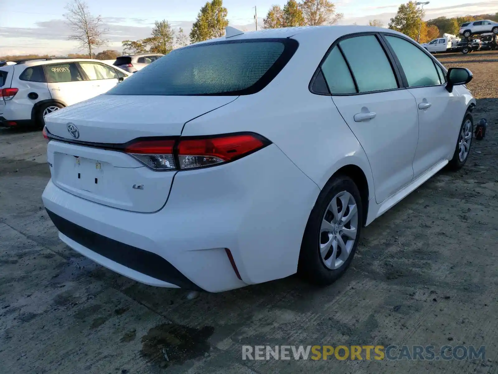 4 Photograph of a damaged car 5YFEPMAEXMP246374 TOYOTA COROLLA 2021