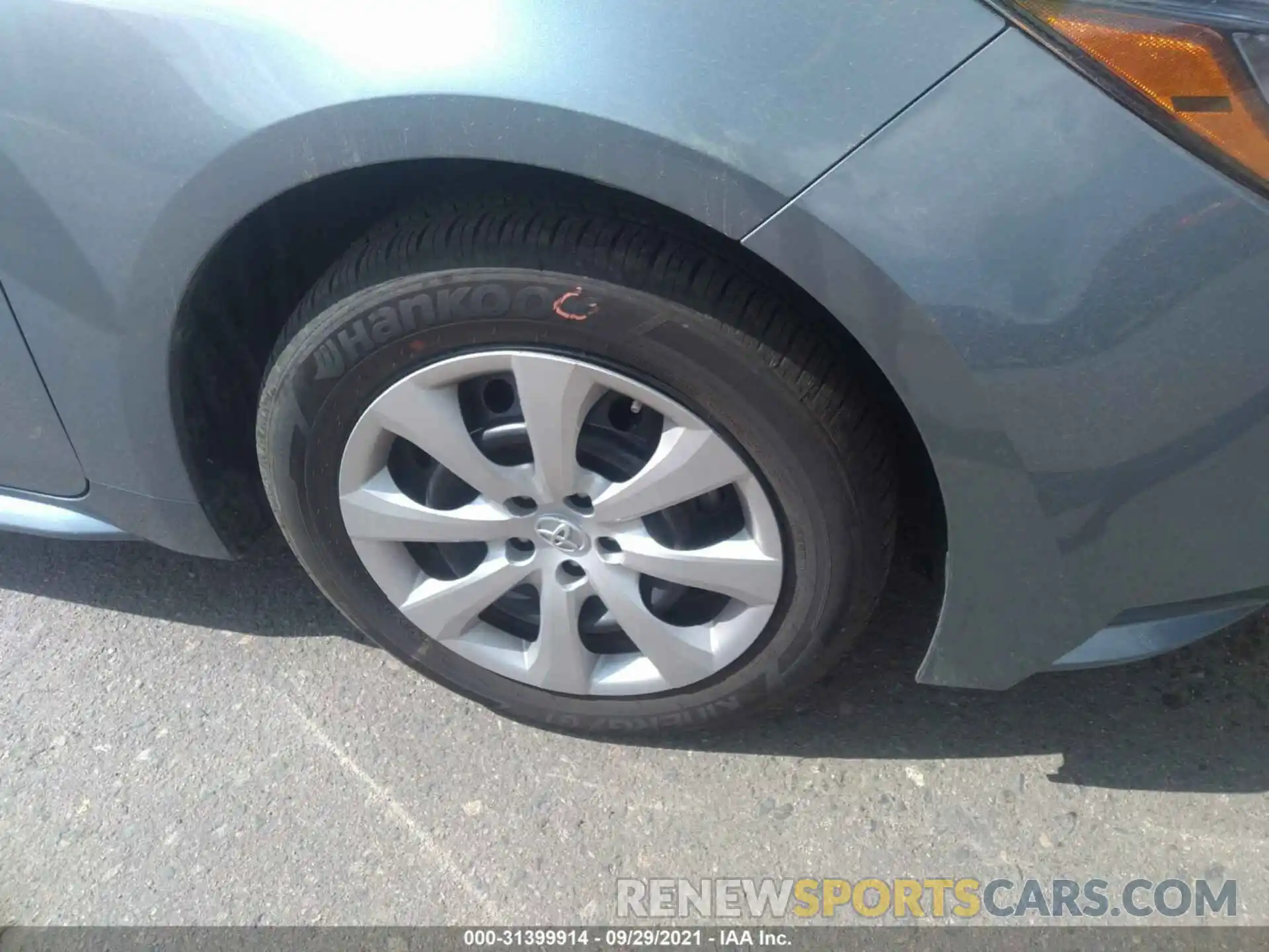 13 Photograph of a damaged car 5YFEPMAEXMP247122 TOYOTA COROLLA 2021