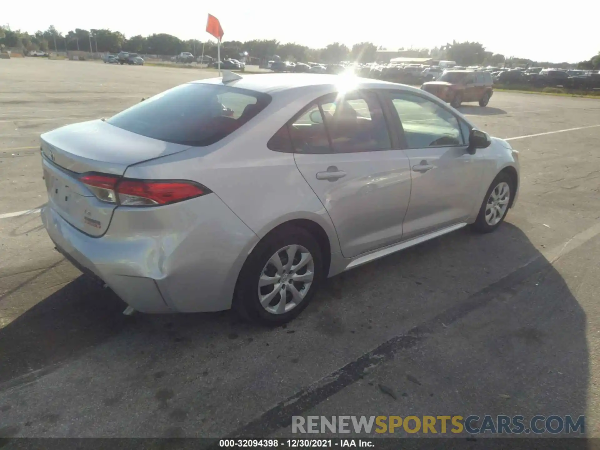 4 Photograph of a damaged car 5YFEPMAEXMP254426 TOYOTA COROLLA 2021