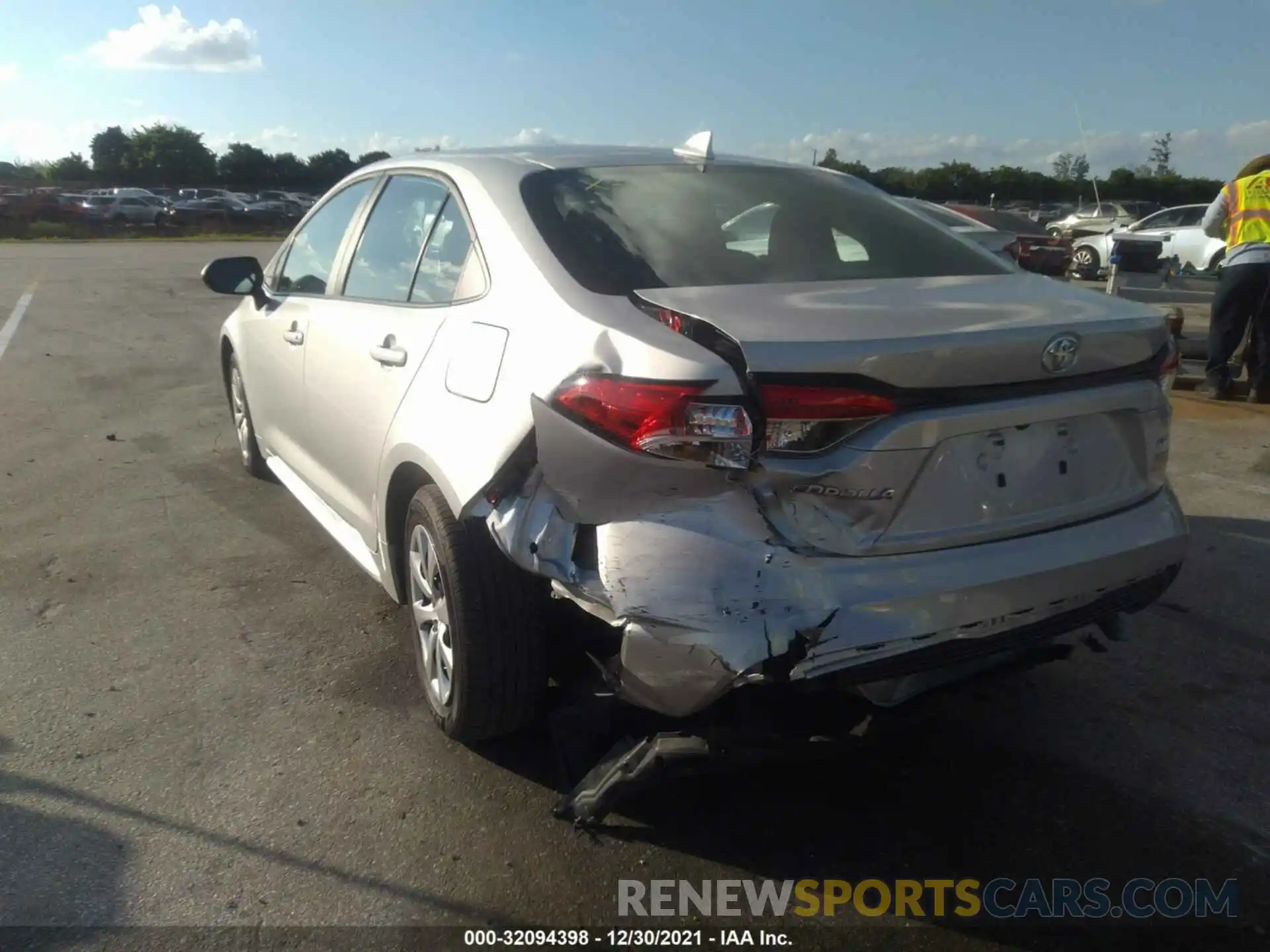 6 Photograph of a damaged car 5YFEPMAEXMP254426 TOYOTA COROLLA 2021