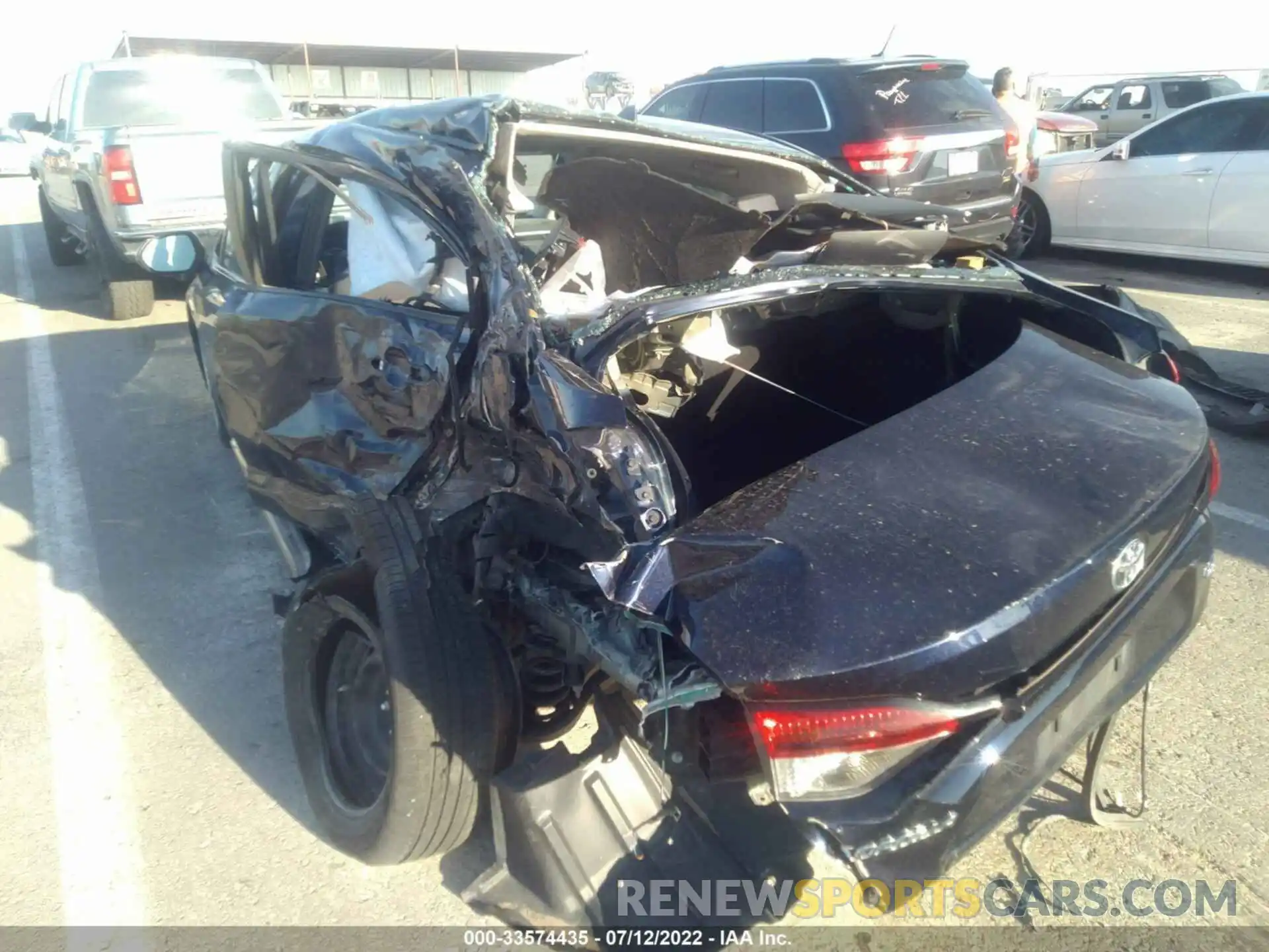 6 Photograph of a damaged car 5YFEPMAEXMP258024 TOYOTA COROLLA 2021