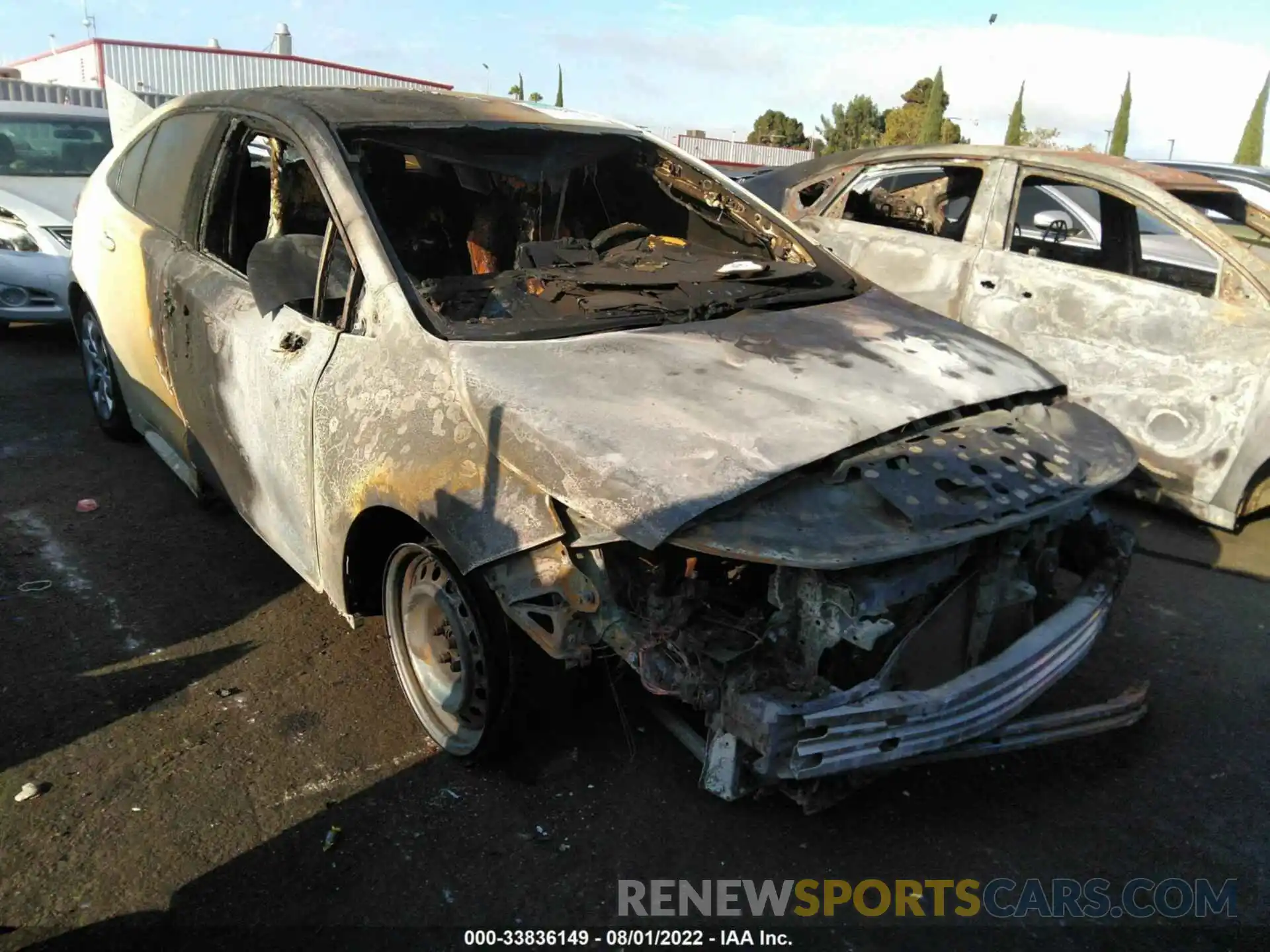 1 Photograph of a damaged car 5YFEPMAEXMP262462 TOYOTA COROLLA 2021