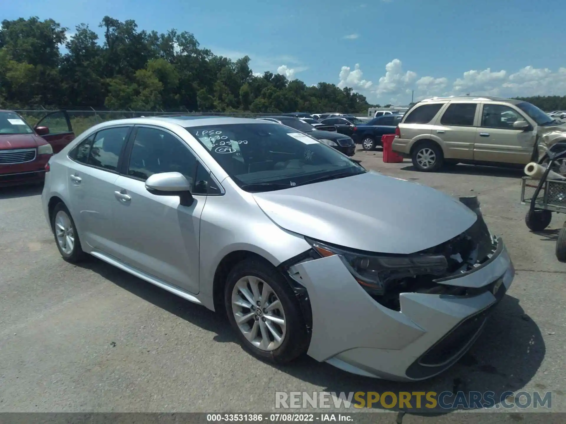 1 Photograph of a damaged car 5YFFPMAE5MP161785 TOYOTA COROLLA 2021