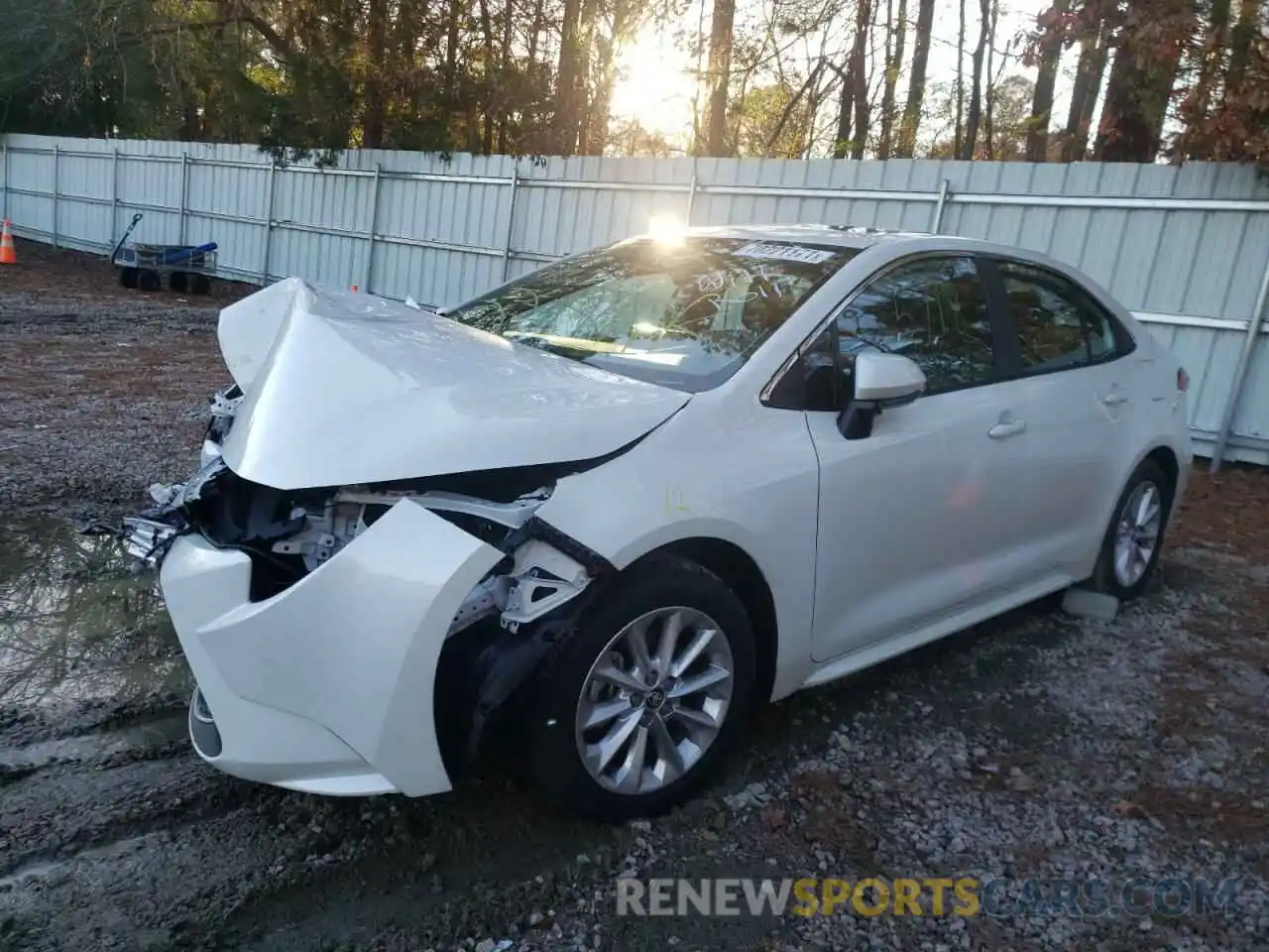 2 Photograph of a damaged car 5YFFPMAE5MP264348 TOYOTA COROLLA 2021