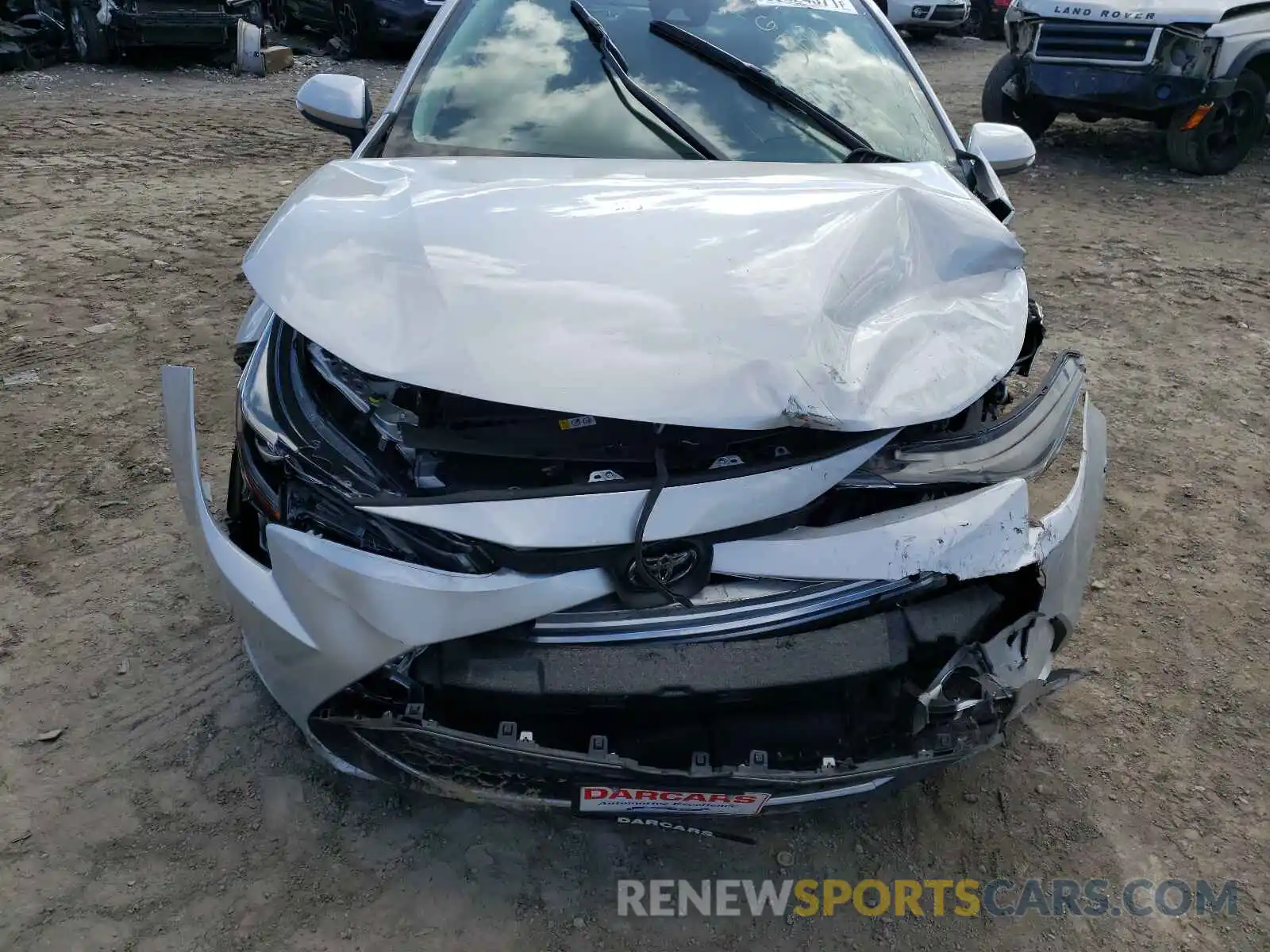 9 Photograph of a damaged car 5YFFPMAE6MP203820 TOYOTA COROLLA 2021