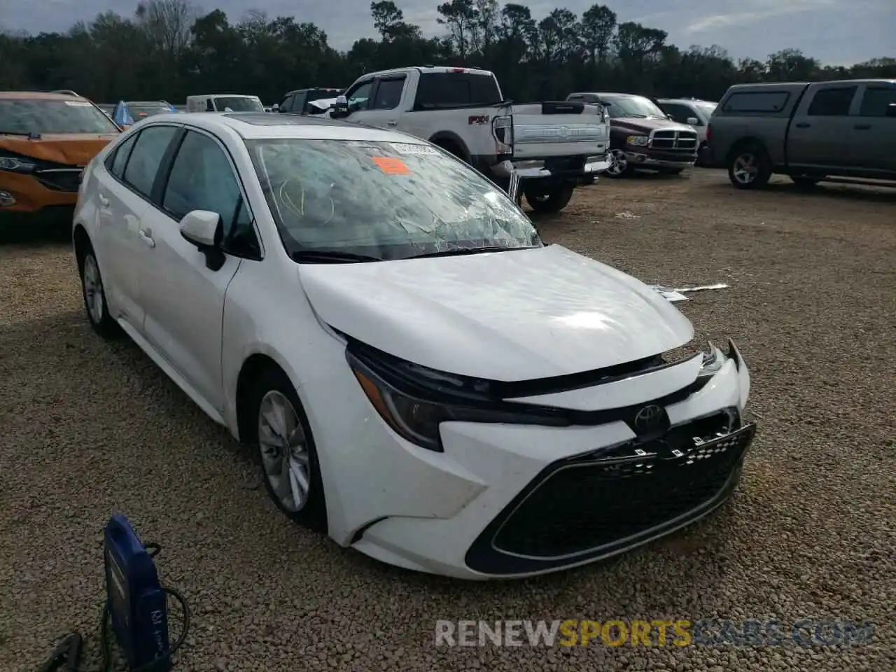 1 Photograph of a damaged car 5YFFPMAE8MP160016 TOYOTA COROLLA 2021