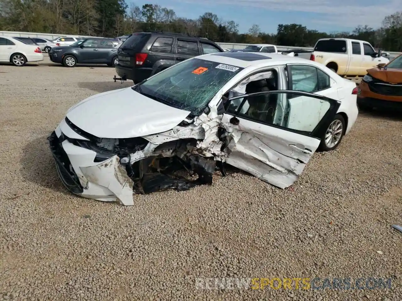 9 Photograph of a damaged car 5YFFPMAE8MP160016 TOYOTA COROLLA 2021