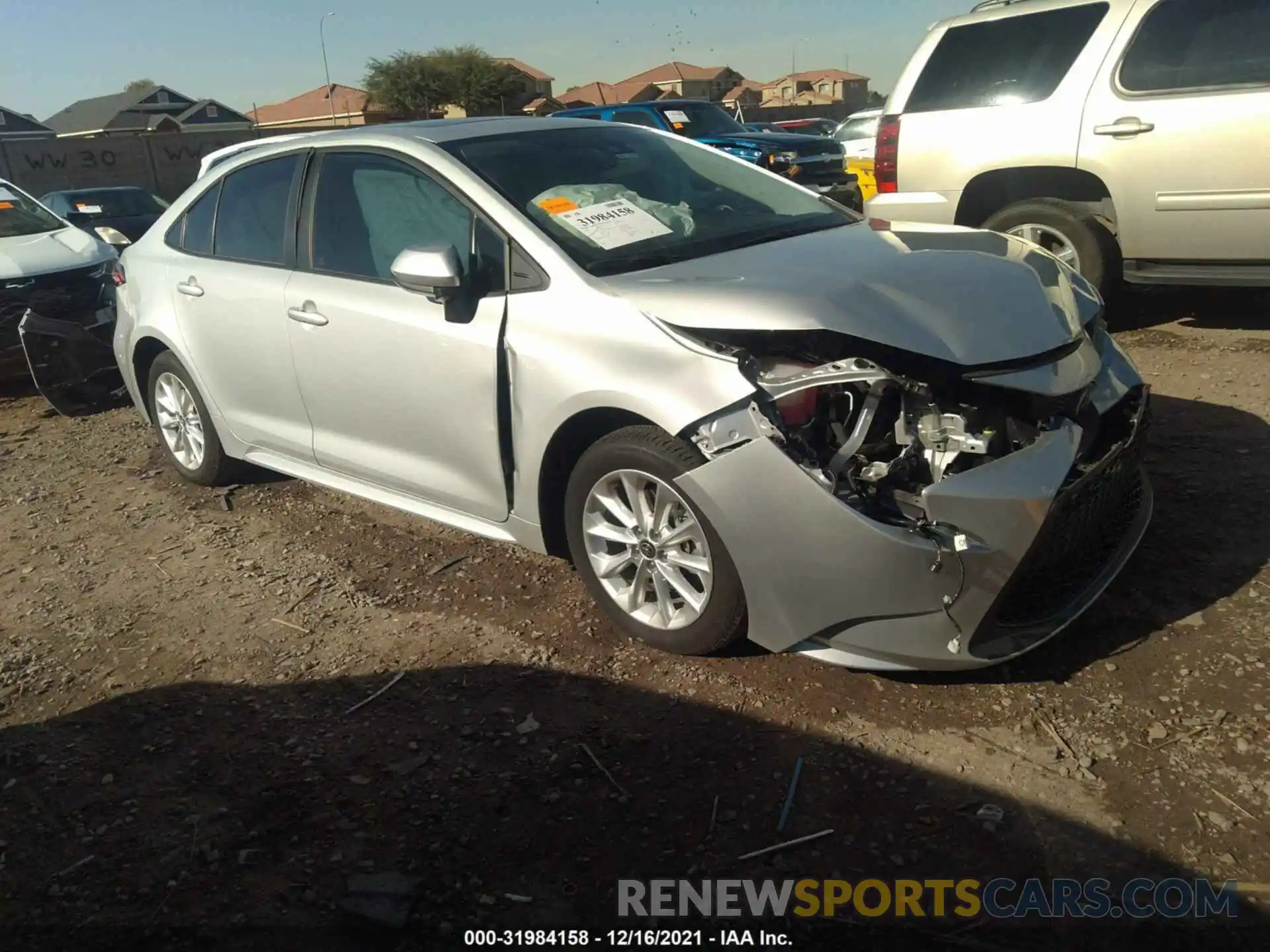 1 Photograph of a damaged car 5YFHPMAE0MP152386 TOYOTA COROLLA 2021