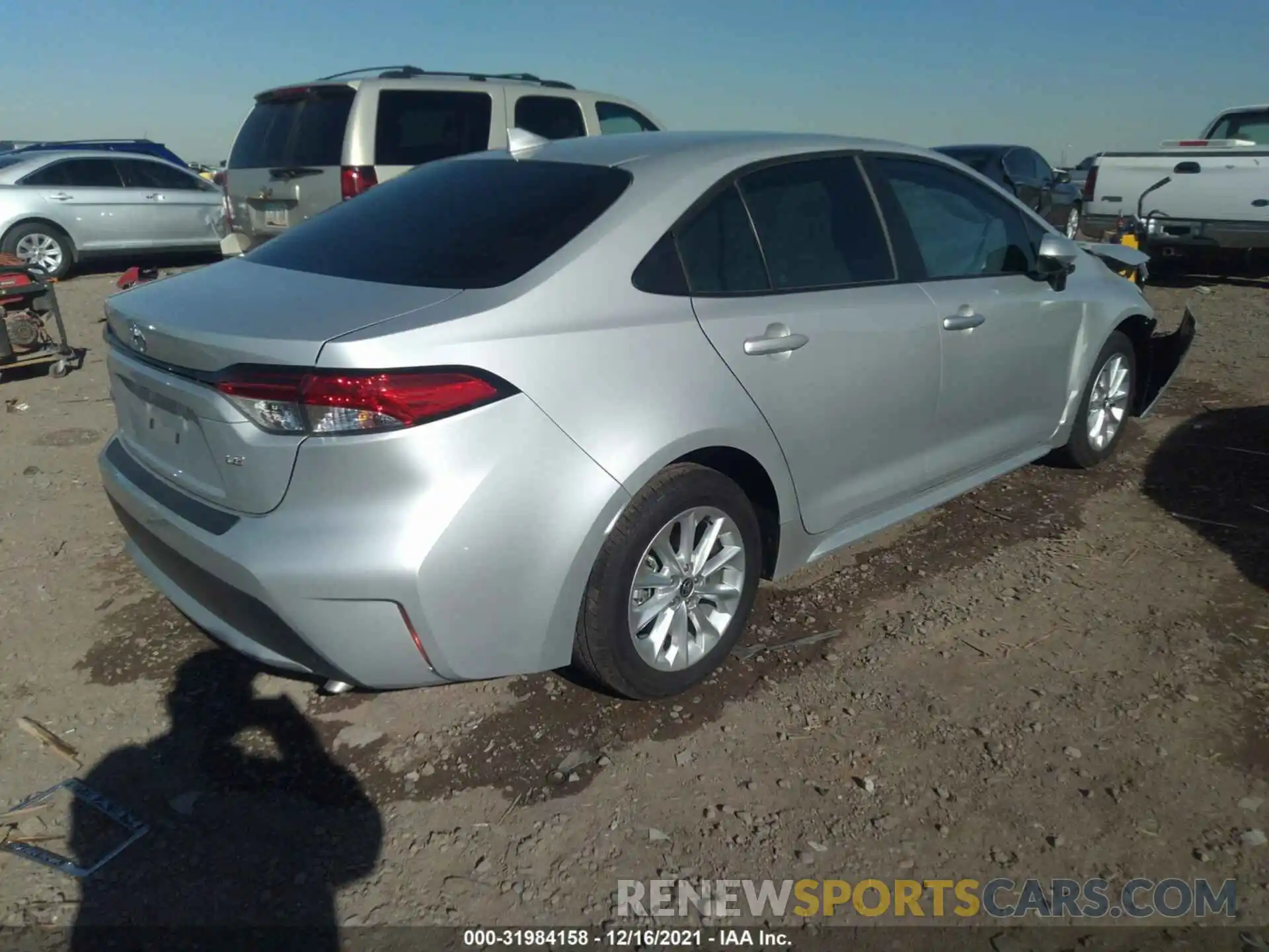 4 Photograph of a damaged car 5YFHPMAE0MP152386 TOYOTA COROLLA 2021