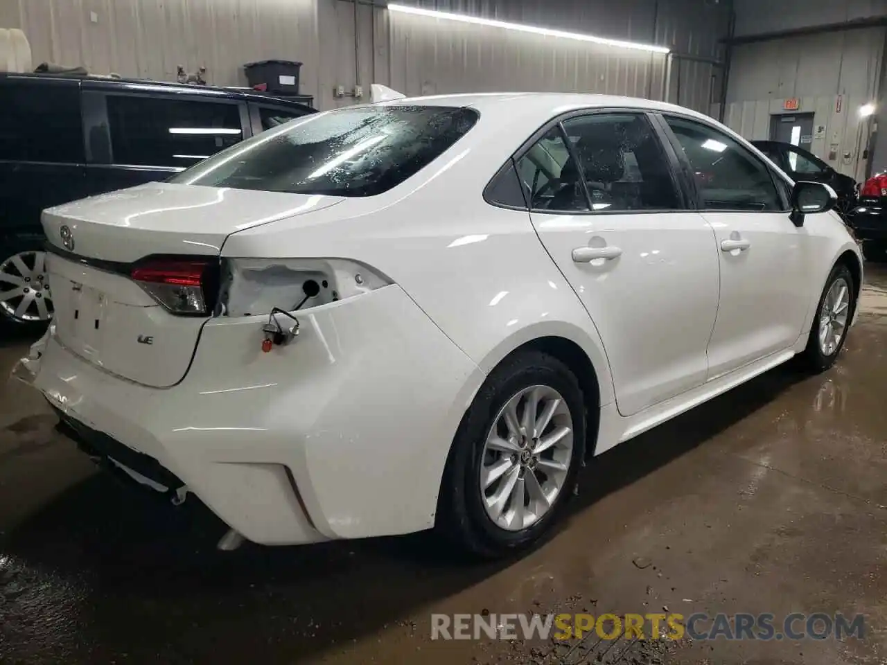 3 Photograph of a damaged car 5YFHPMAE4MP160698 TOYOTA COROLLA 2021