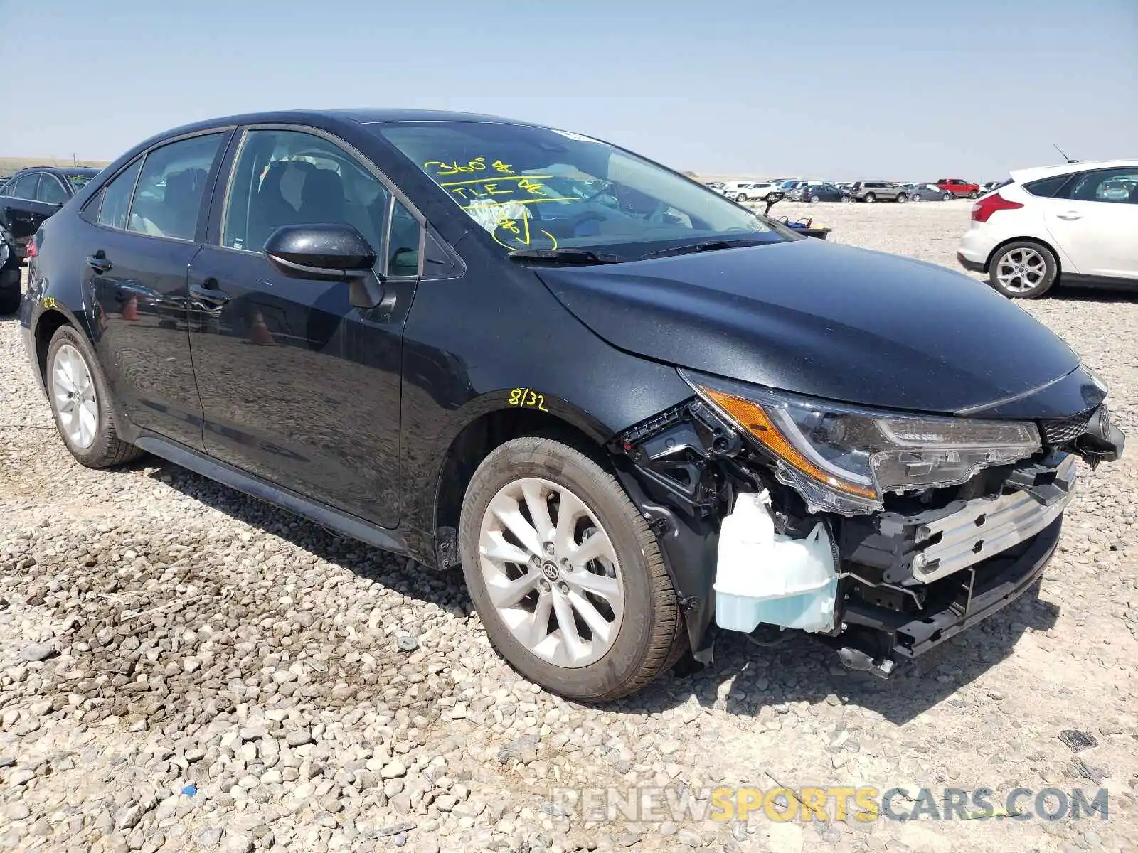 1 Photograph of a damaged car 5YFHPMAE7MP236737 TOYOTA COROLLA 2021