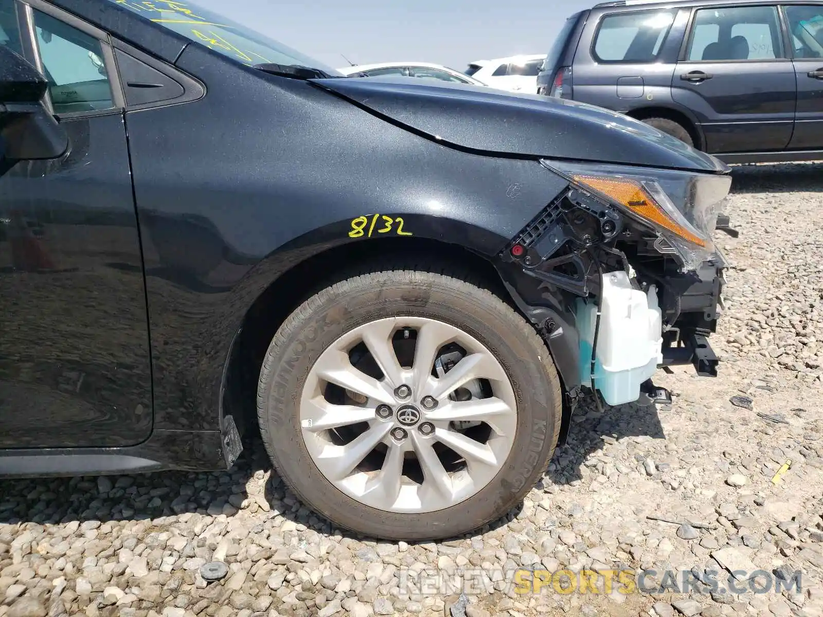 9 Photograph of a damaged car 5YFHPMAE7MP236737 TOYOTA COROLLA 2021