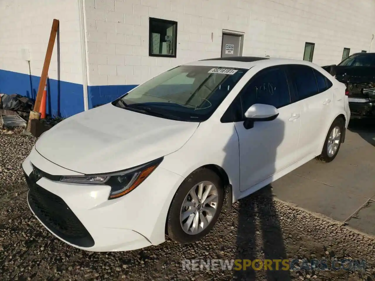 2 Photograph of a damaged car 5YFHPMAE8MP267026 TOYOTA COROLLA 2021