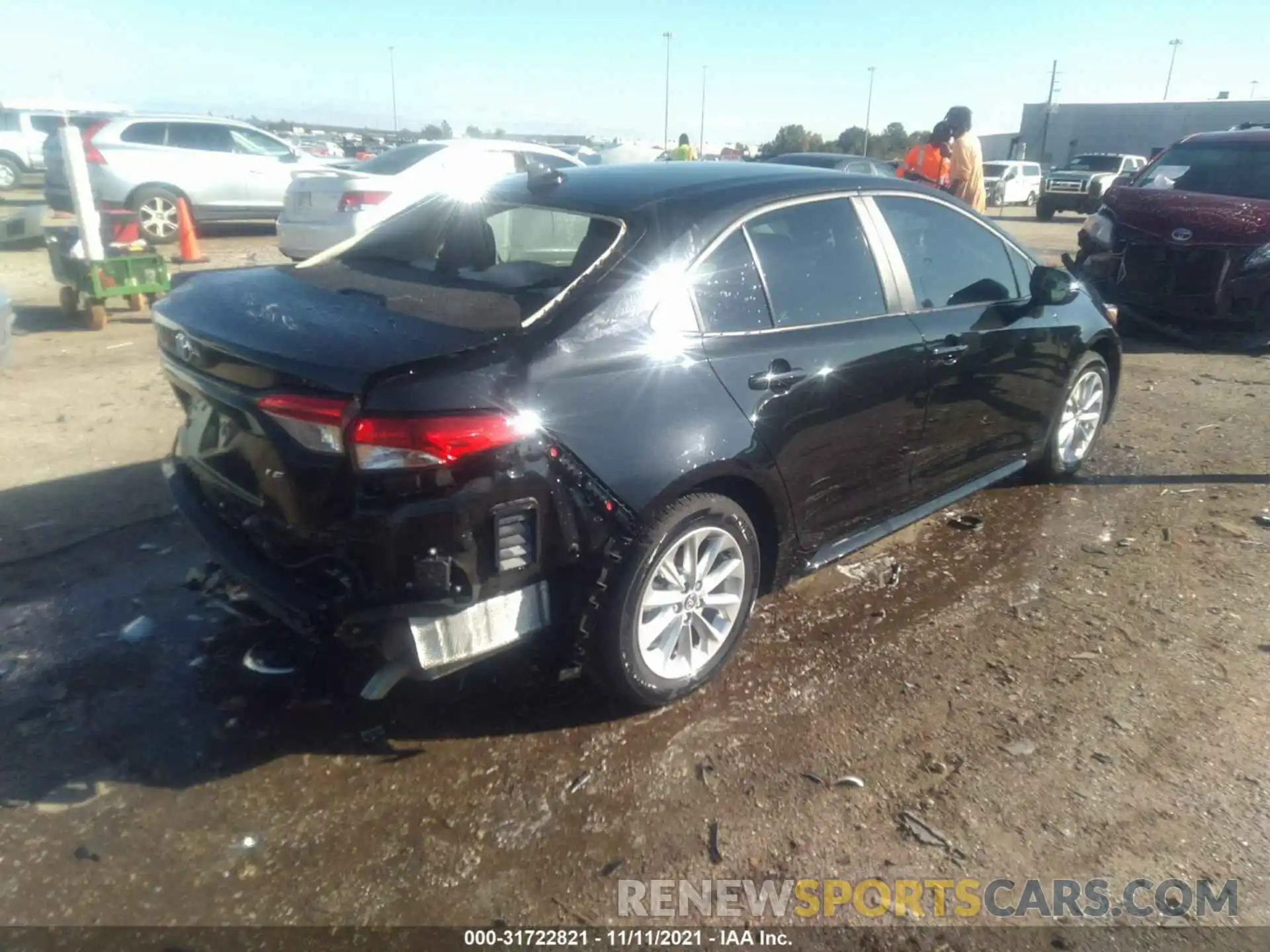 4 Photograph of a damaged car 5YFHPMAE9MP176279 TOYOTA COROLLA 2021