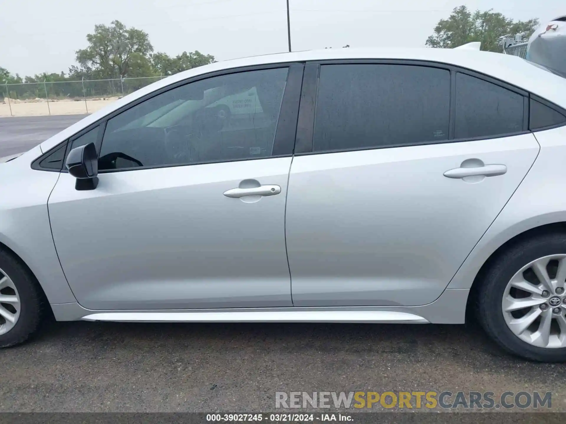 15 Photograph of a damaged car 5YFHPMAEXMP194855 TOYOTA COROLLA 2021