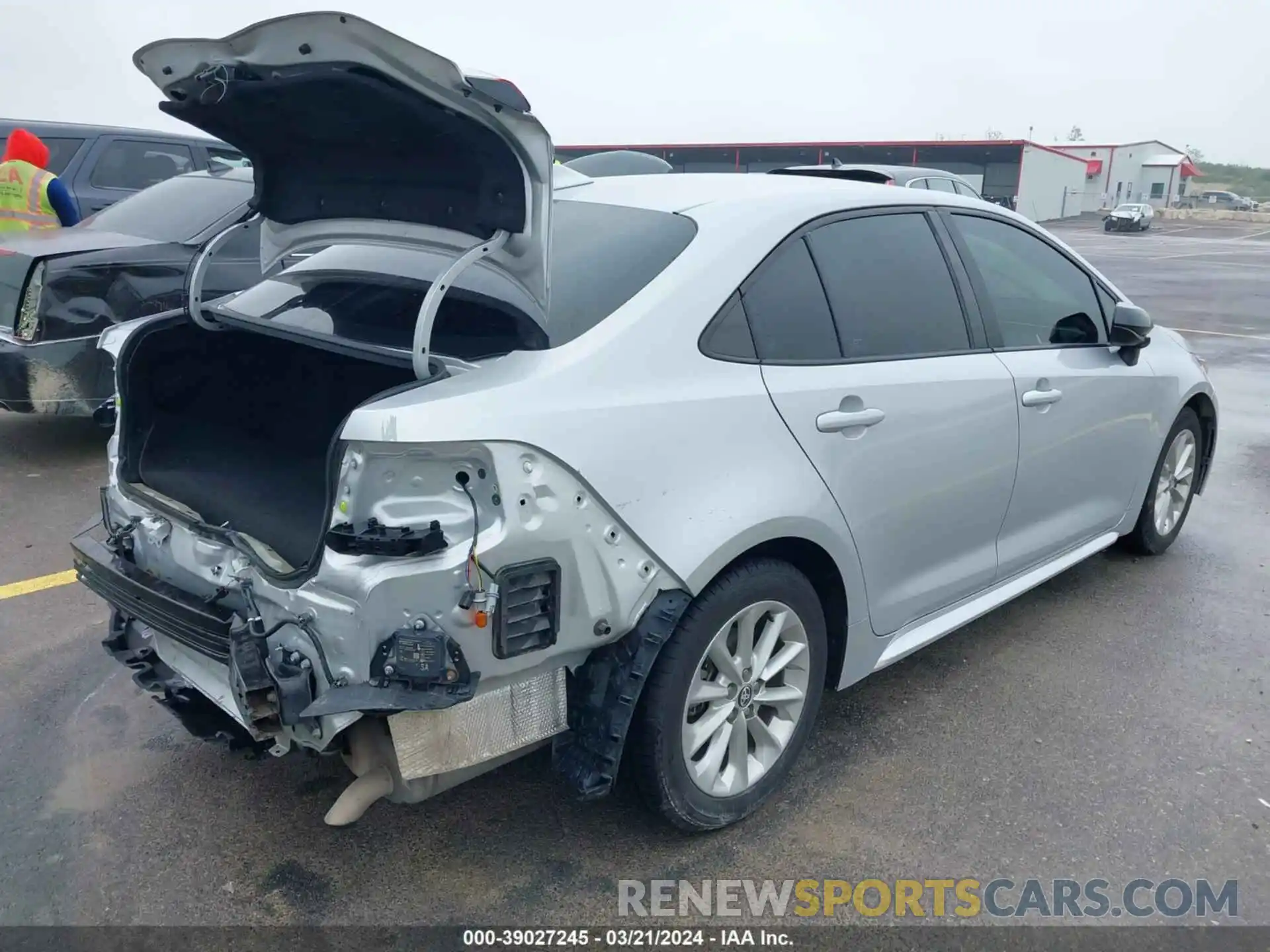 4 Photograph of a damaged car 5YFHPMAEXMP194855 TOYOTA COROLLA 2021