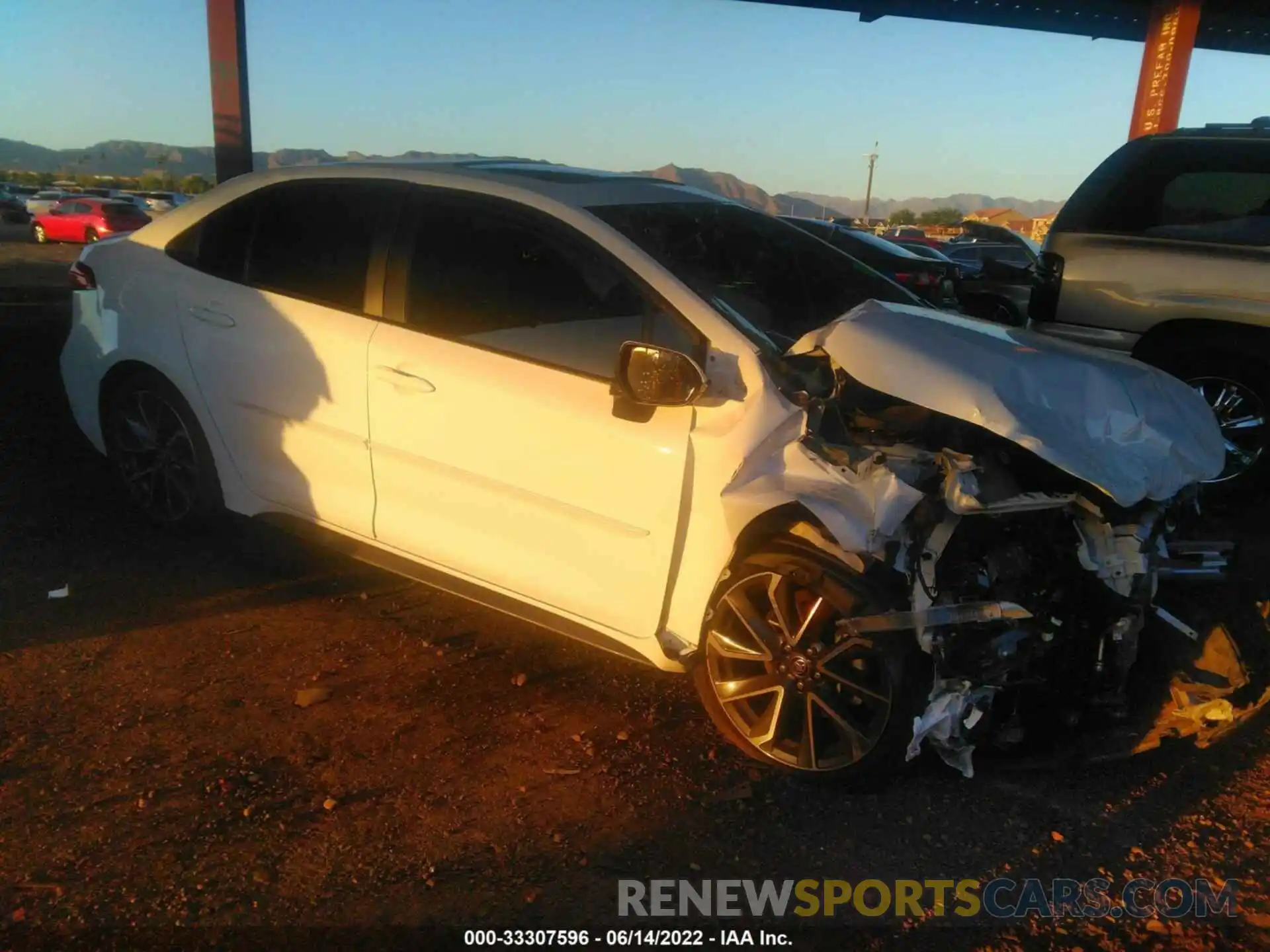 1 Photograph of a damaged car 5YFM4MCE0MP075118 TOYOTA COROLLA 2021