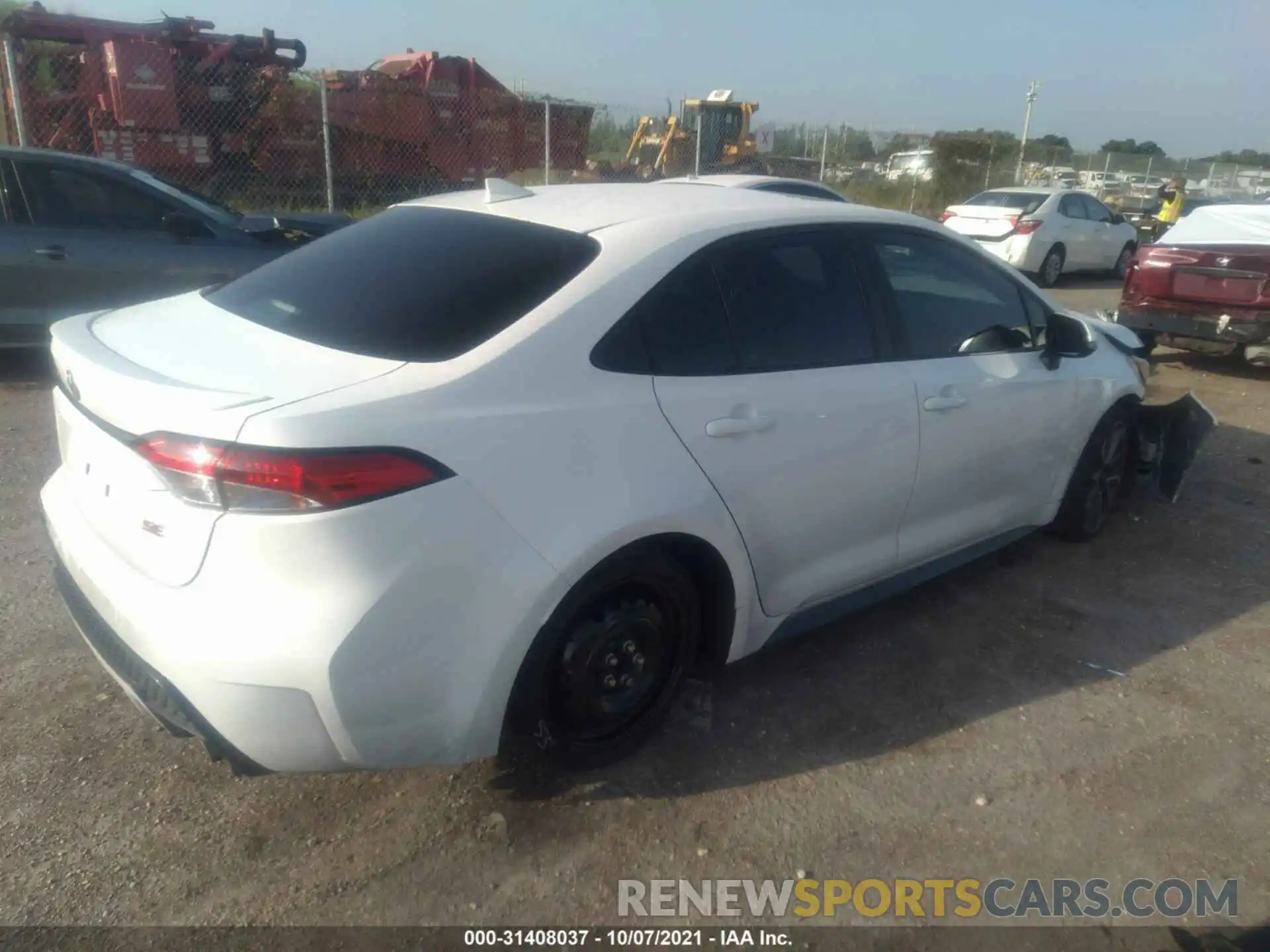 4 Photograph of a damaged car 5YFM4MCE6MP065368 TOYOTA COROLLA 2021