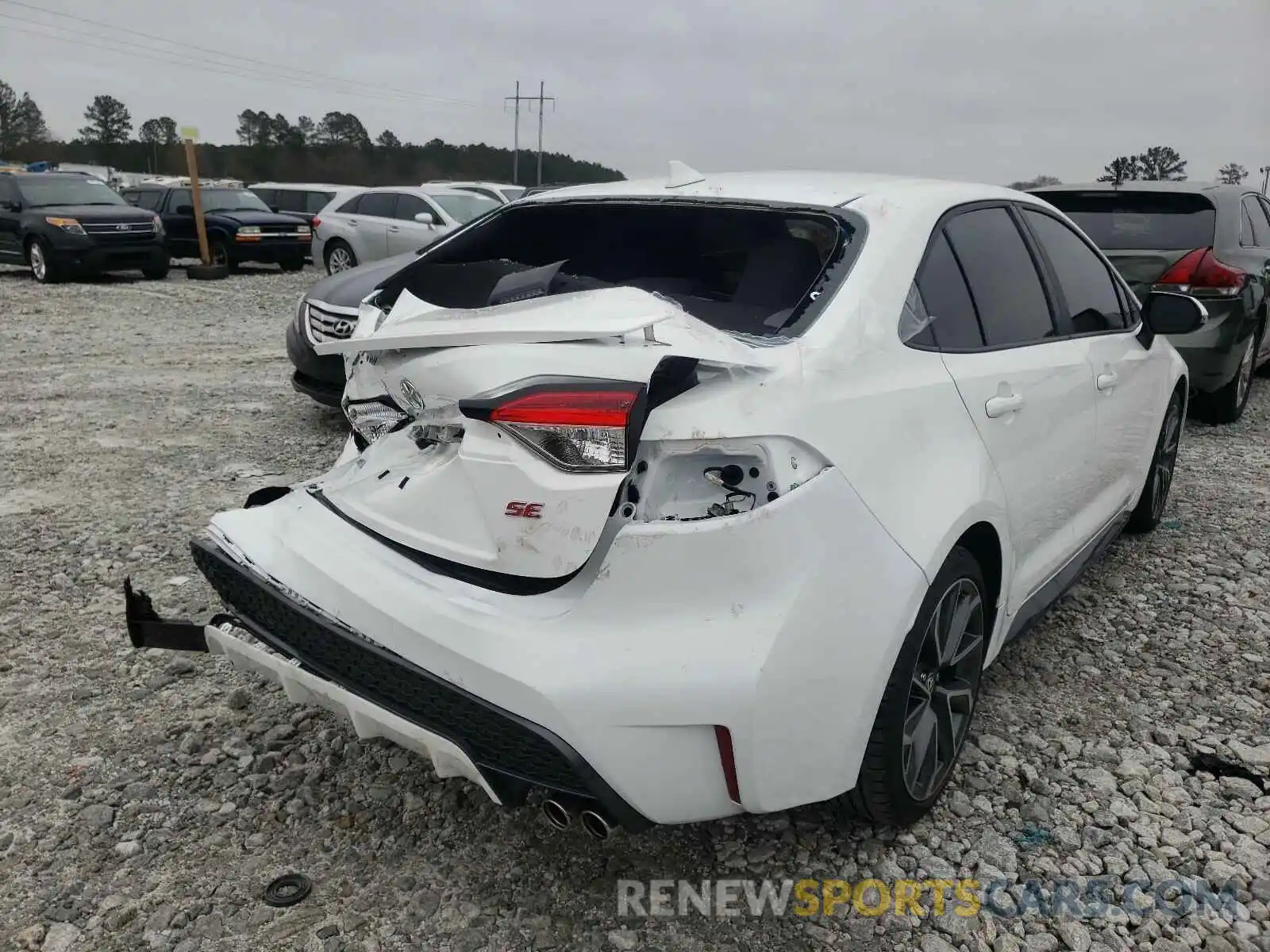 4 Photograph of a damaged car 5YFM4MCE8MP064593 TOYOTA COROLLA 2021