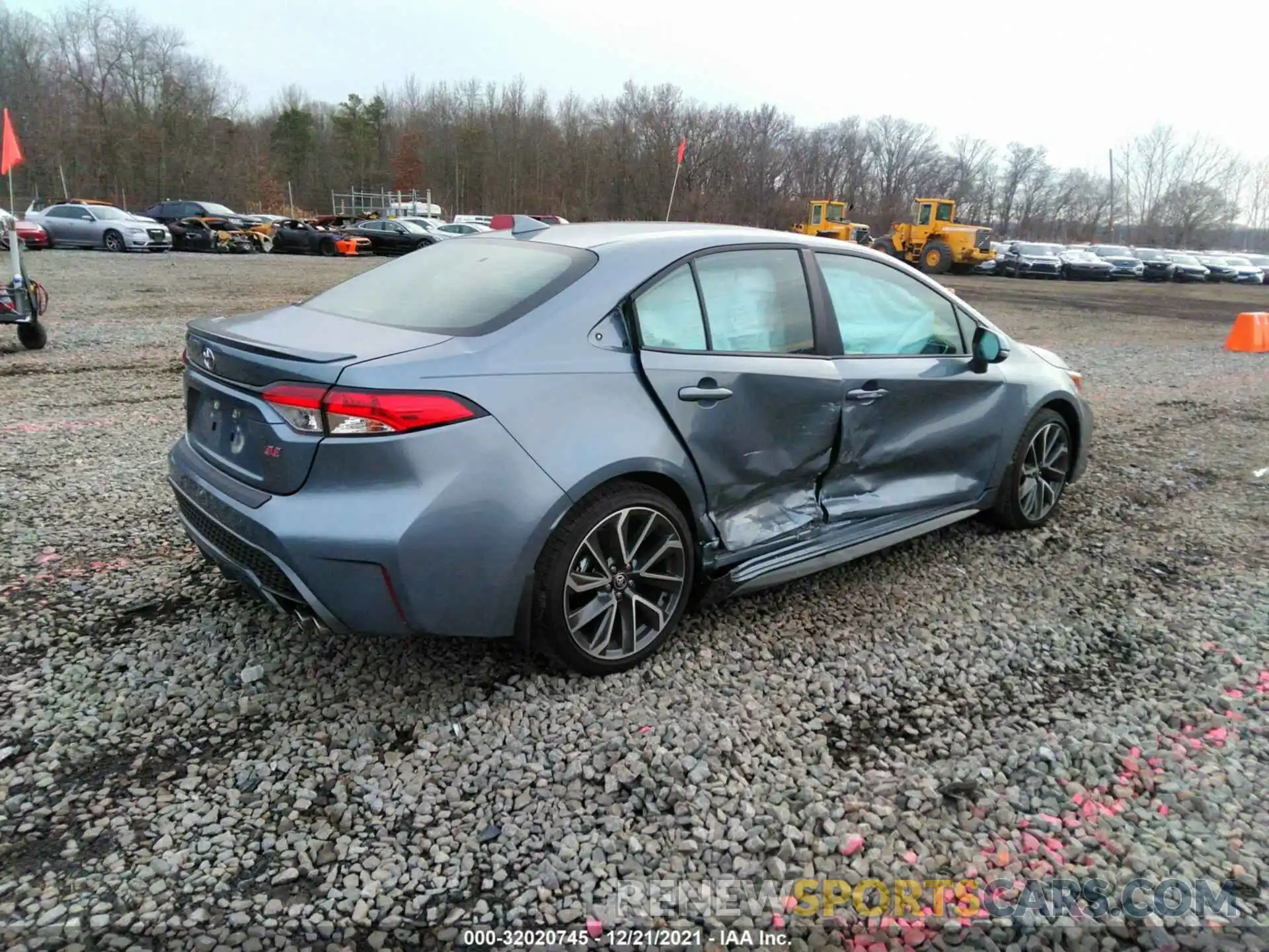 4 Photograph of a damaged car 5YFP4MCE0MP095432 TOYOTA COROLLA 2021