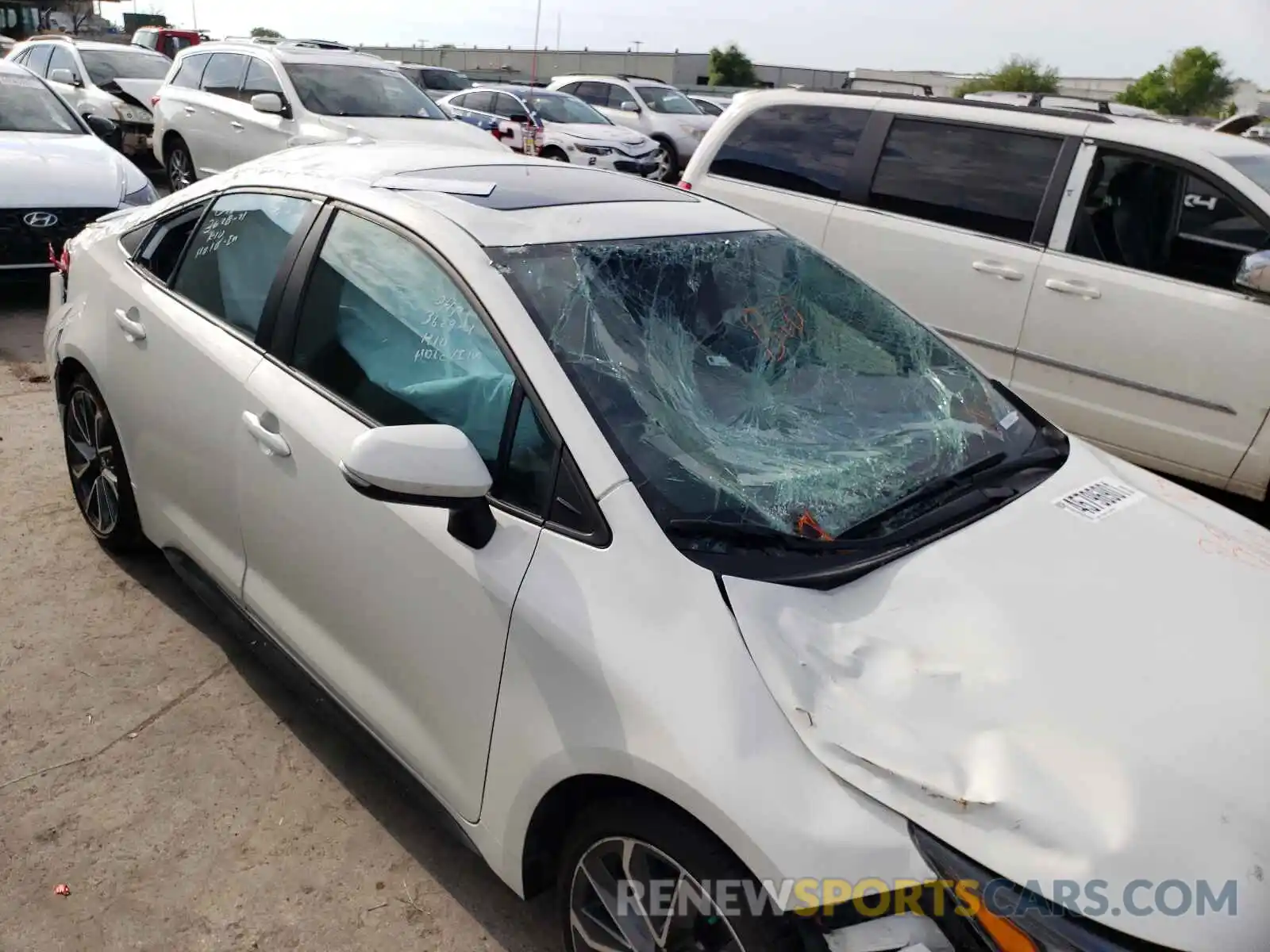 9 Photograph of a damaged car 5YFP4MCE1MP067459 TOYOTA COROLLA 2021