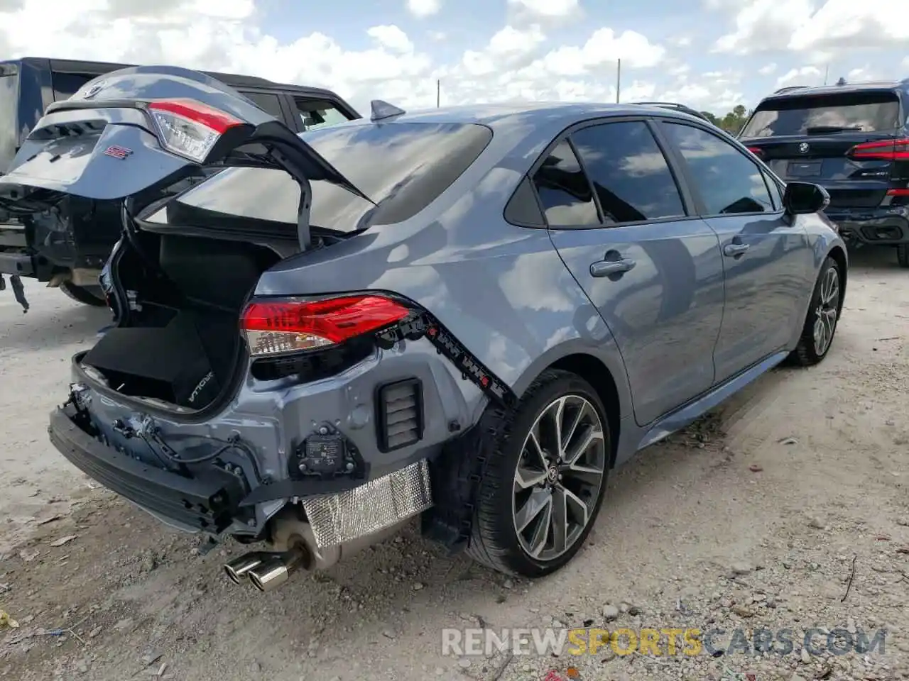 4 Photograph of a damaged car 5YFP4MCE2MP096016 TOYOTA COROLLA 2021