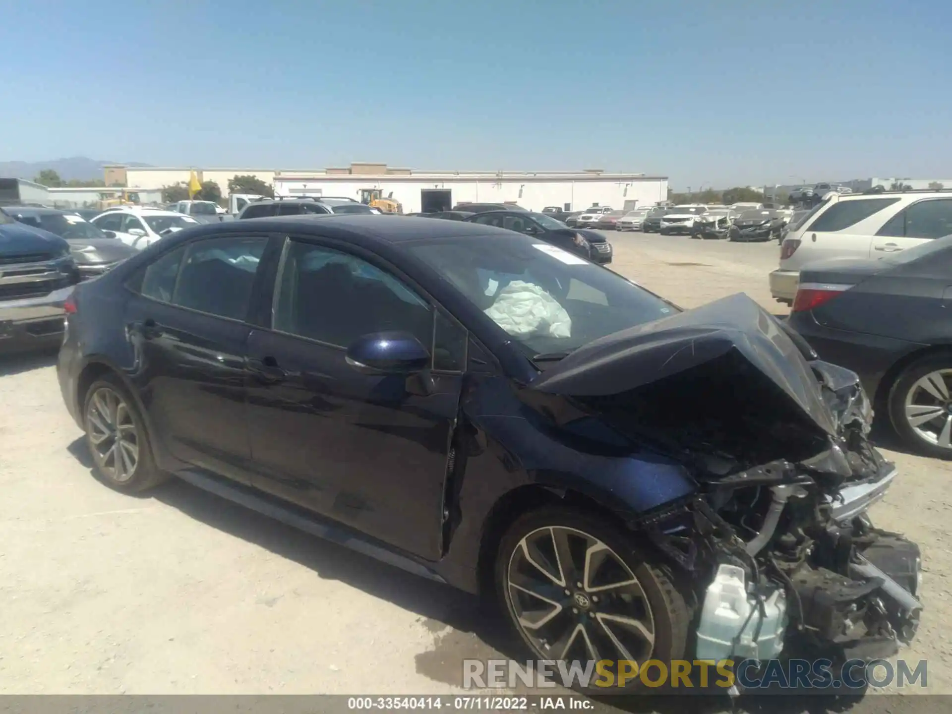 11 Photograph of a damaged car 5YFP4MCE4MP070243 TOYOTA COROLLA 2021