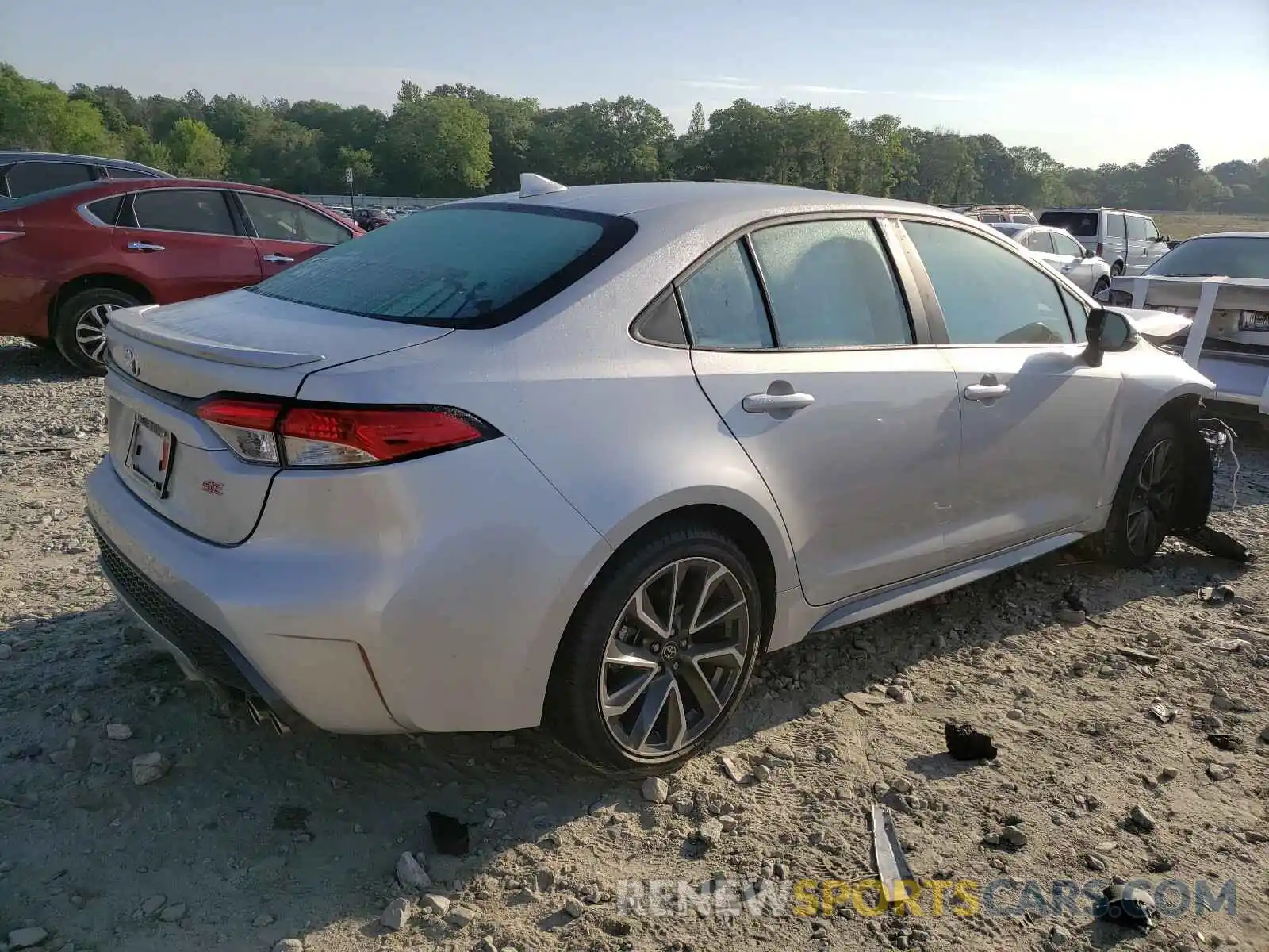 4 Photograph of a damaged car 5YFP4MCE5MP065391 TOYOTA COROLLA 2021