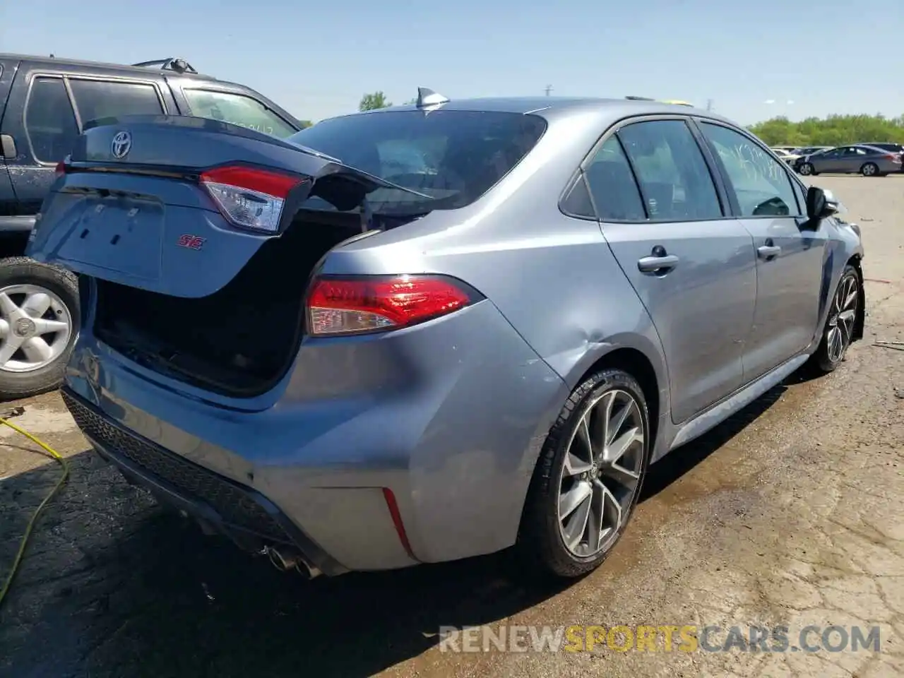 4 Photograph of a damaged car 5YFP4MCE7MP084556 TOYOTA COROLLA 2021