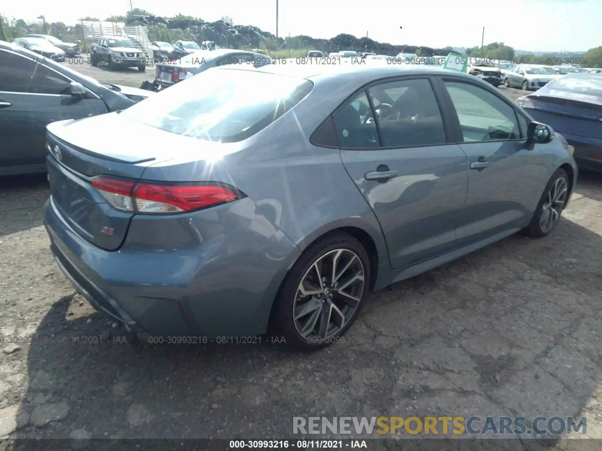 4 Photograph of a damaged car 5YFP4MCE8MP060699 TOYOTA COROLLA 2021