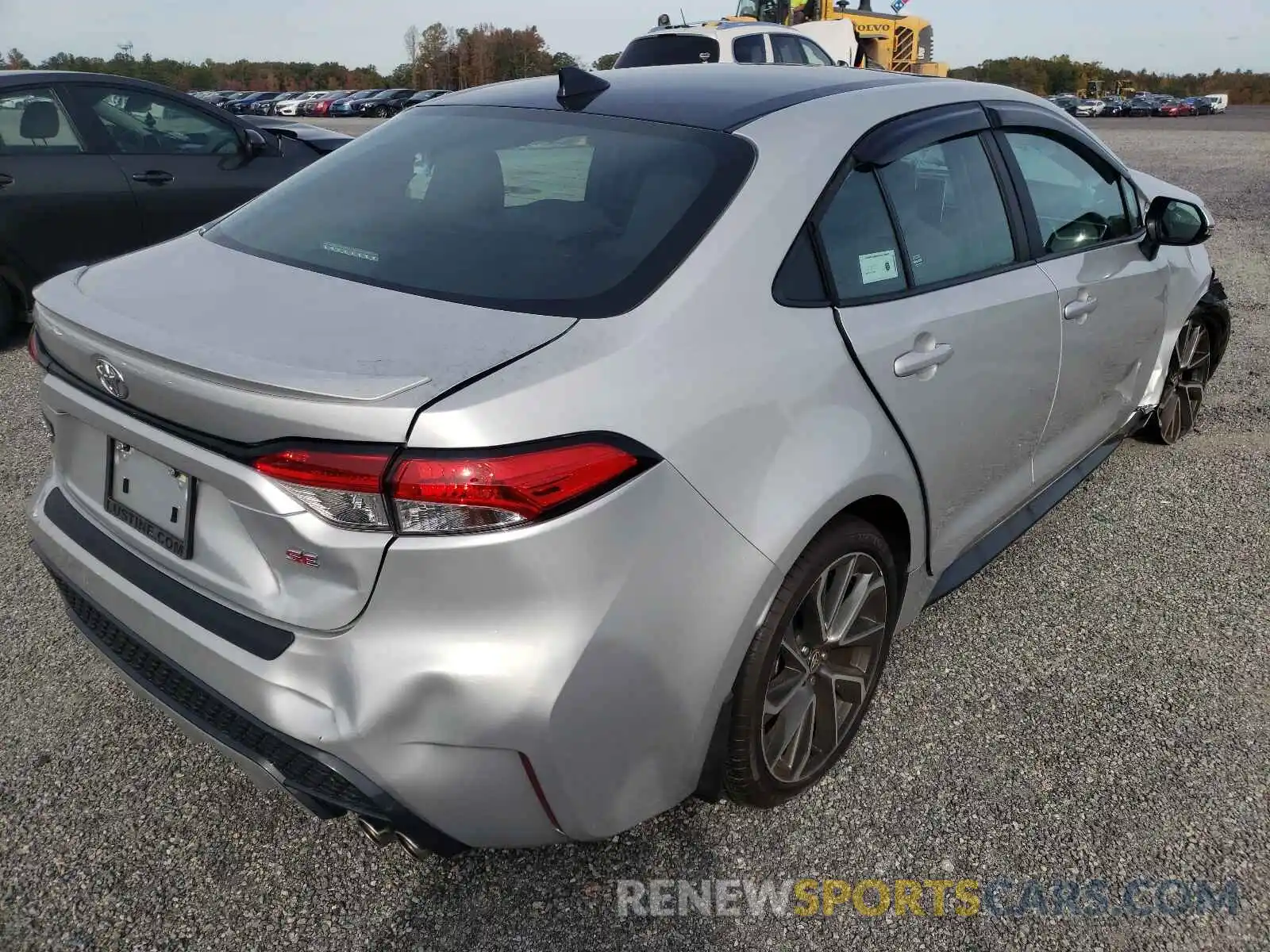 4 Photograph of a damaged car 5YFP4MCE8MP084243 TOYOTA COROLLA 2021