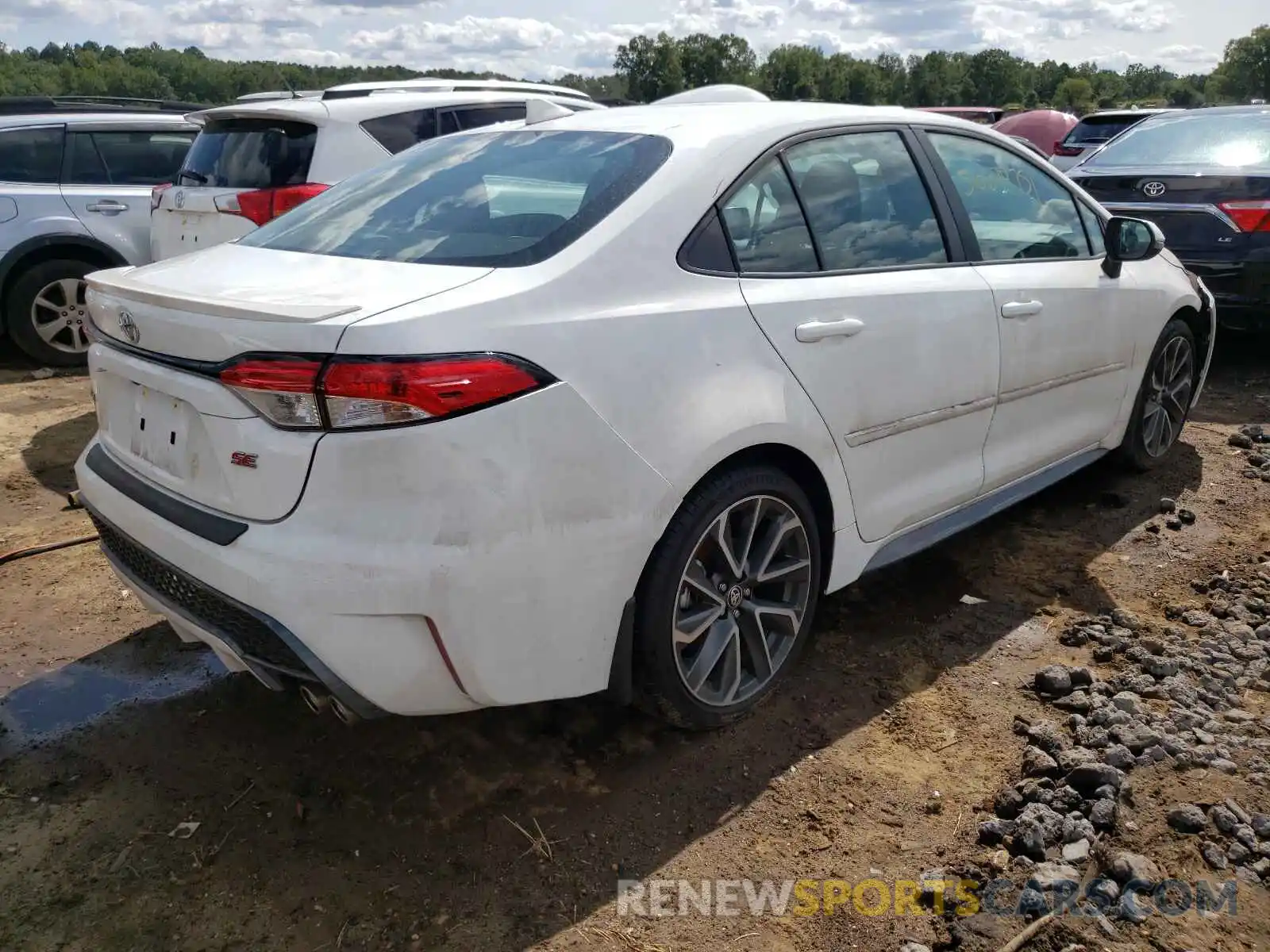 4 Photograph of a damaged car 5YFP4MCE8MP087756 TOYOTA COROLLA 2021