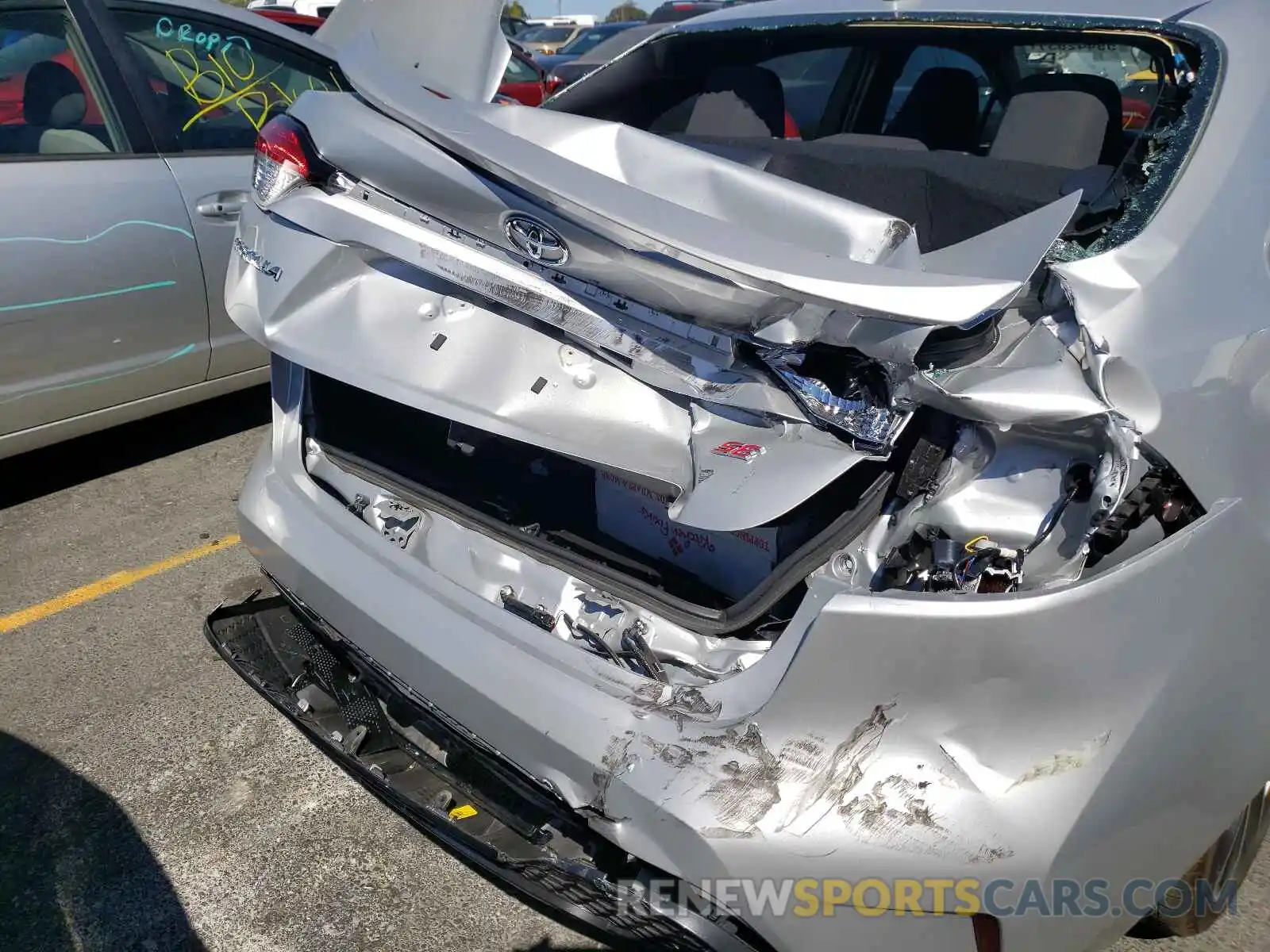 9 Photograph of a damaged car 5YFP4MCE9MP068715 TOYOTA COROLLA 2021