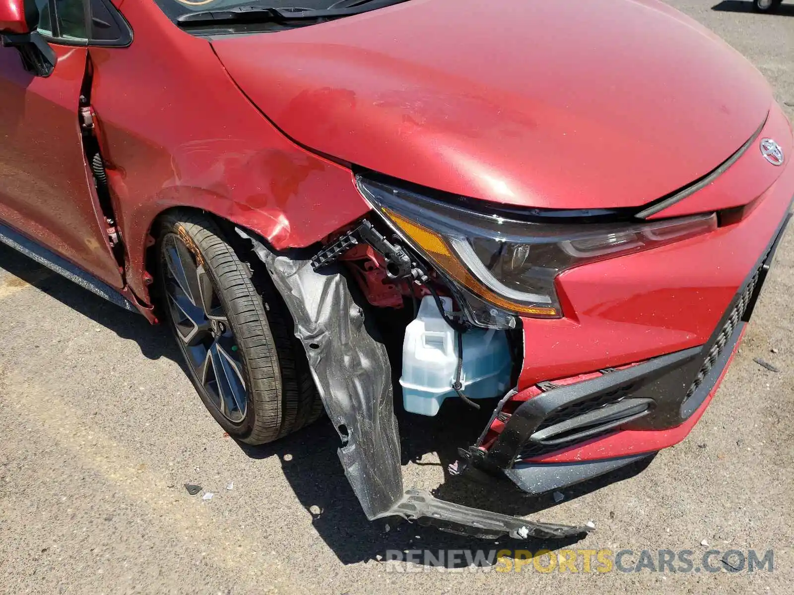 9 Photograph of a damaged car 5YFP4MCEXMP060610 TOYOTA COROLLA 2021