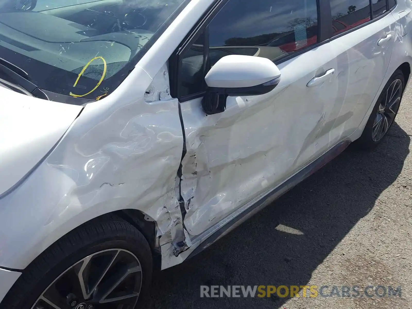 9 Photograph of a damaged car 5YFP4MCEXMP068027 TOYOTA COROLLA 2021