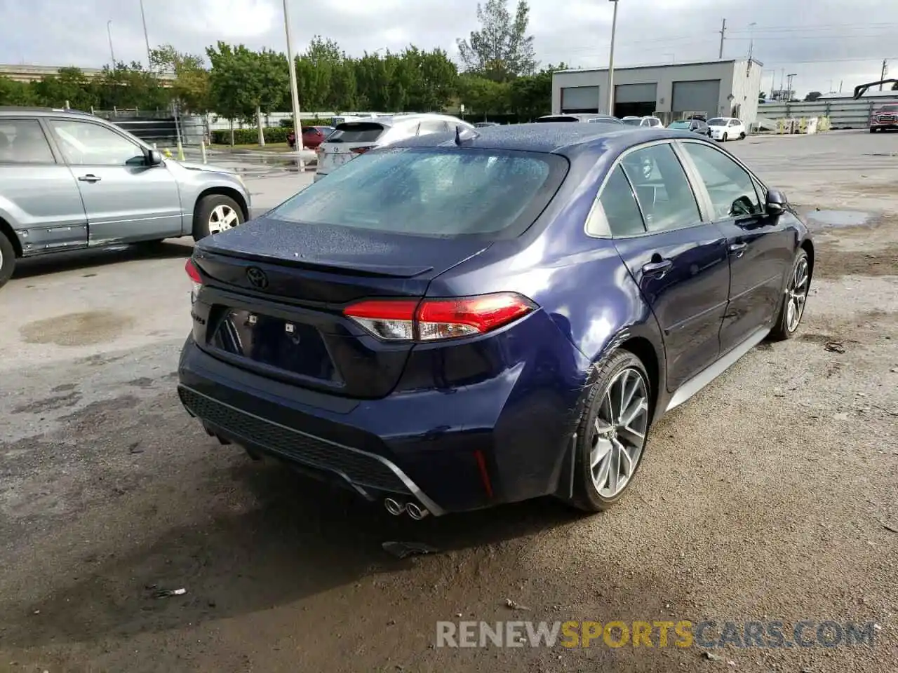 4 Photograph of a damaged car 5YFP4MCEXMP088293 TOYOTA COROLLA 2021