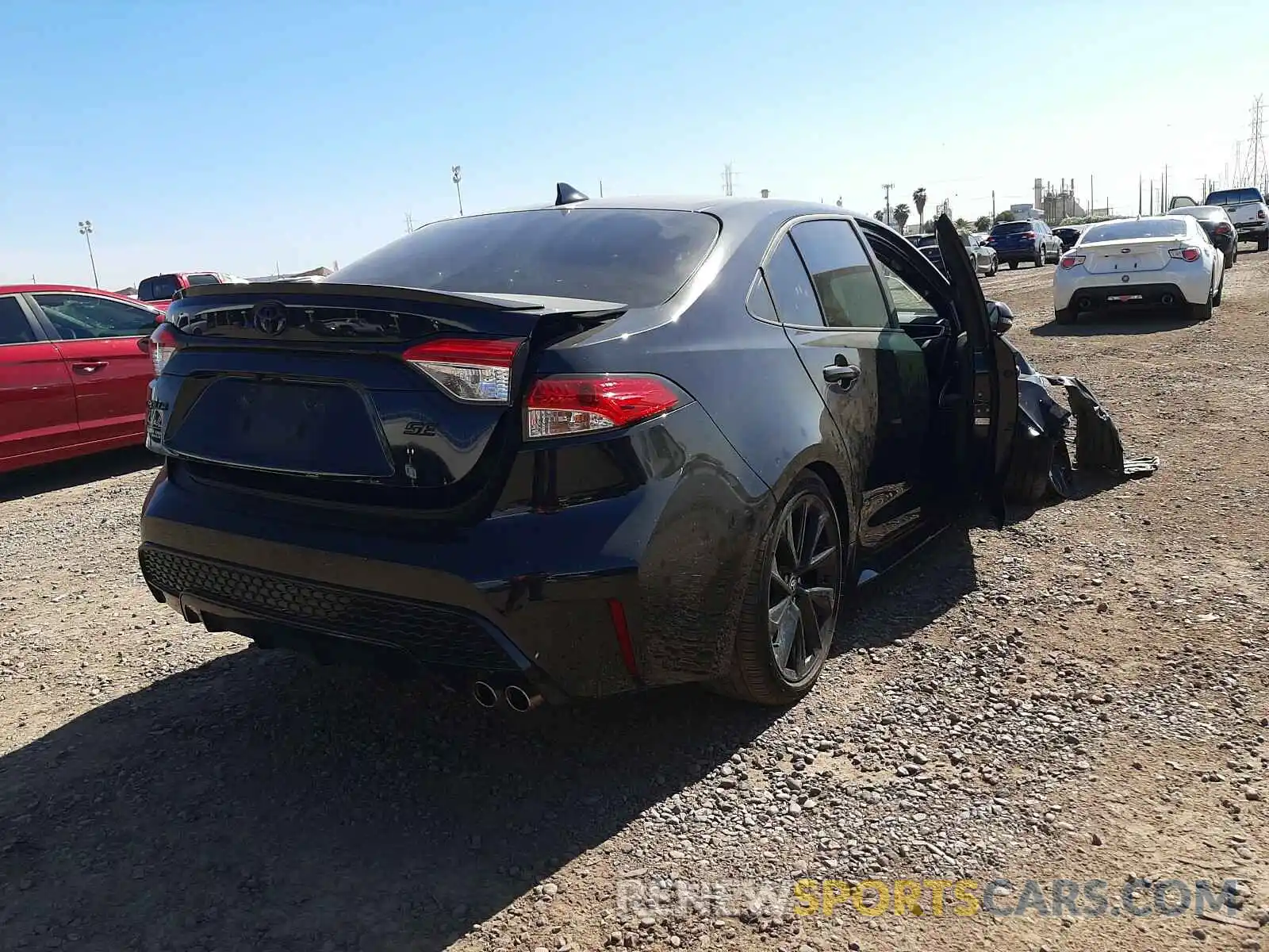 4 Photograph of a damaged car 5YFS4MCE0MP058522 TOYOTA COROLLA 2021