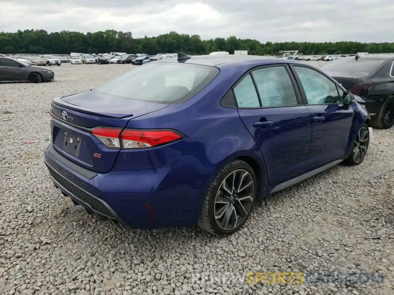 4 Photograph of a damaged car 5YFS4MCE0MP068984 TOYOTA COROLLA 2021