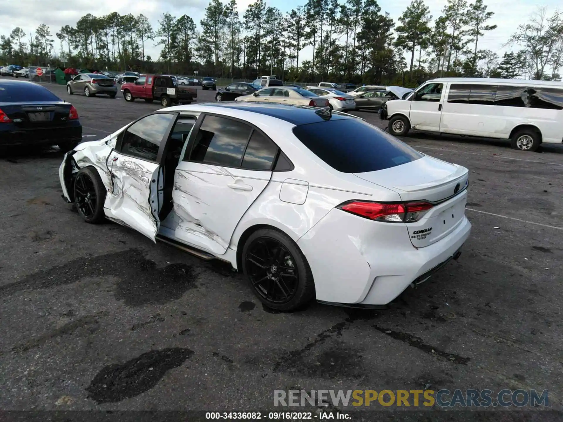 3 Photograph of a damaged car 5YFS4MCE0MP071870 TOYOTA COROLLA 2021