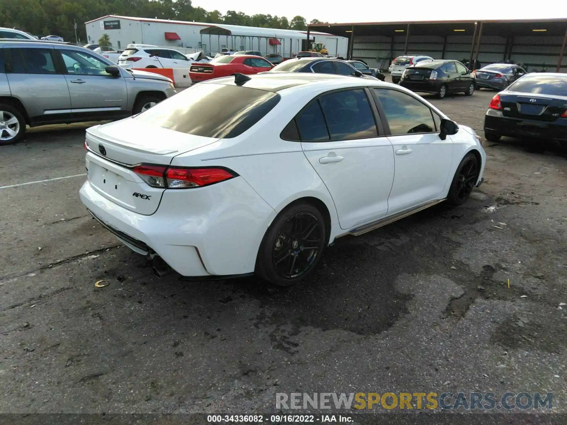 4 Photograph of a damaged car 5YFS4MCE0MP071870 TOYOTA COROLLA 2021