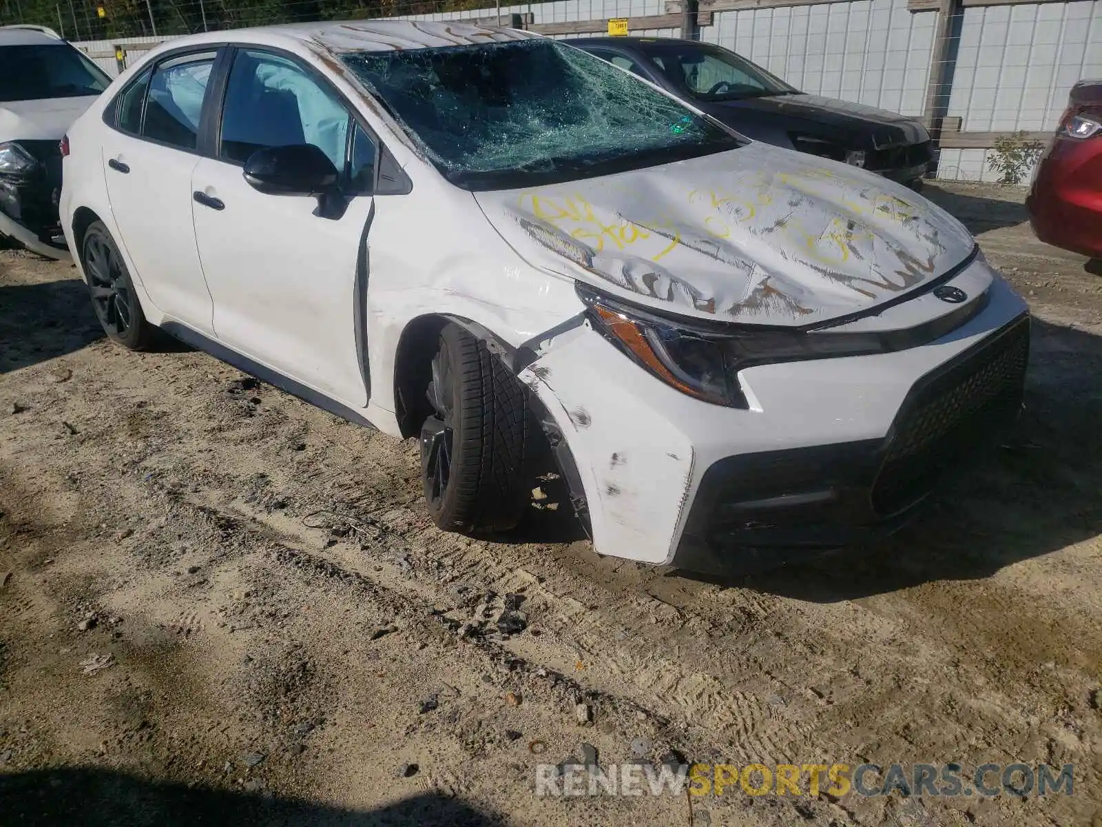 1 Photograph of a damaged car 5YFS4MCE0MP073053 TOYOTA COROLLA 2021