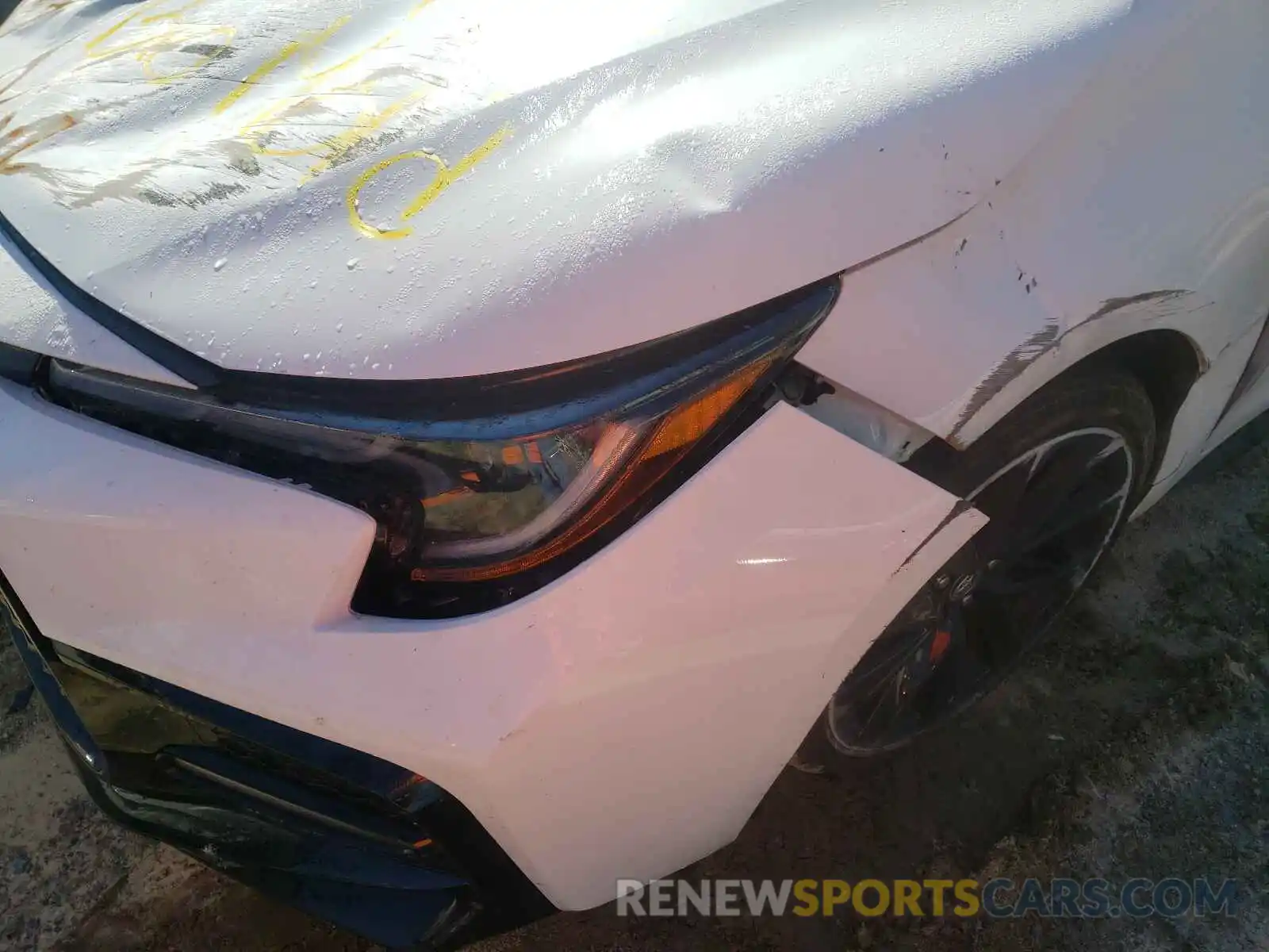 9 Photograph of a damaged car 5YFS4MCE0MP073053 TOYOTA COROLLA 2021