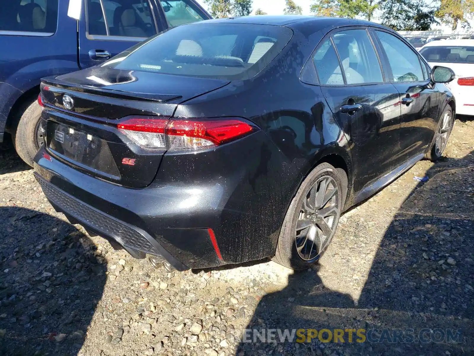 4 Photograph of a damaged car 5YFS4MCE0MP080956 TOYOTA COROLLA 2021