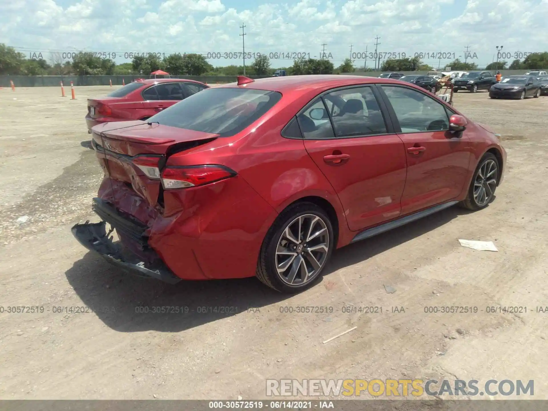 4 Photograph of a damaged car 5YFS4MCE0MP082139 TOYOTA COROLLA 2021