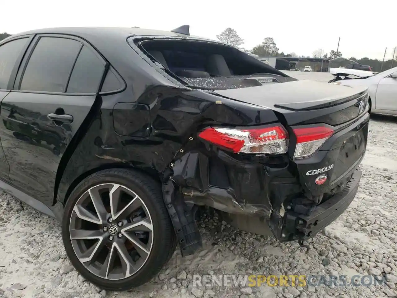 9 Photograph of a damaged car 5YFS4MCE1MP058609 TOYOTA COROLLA 2021