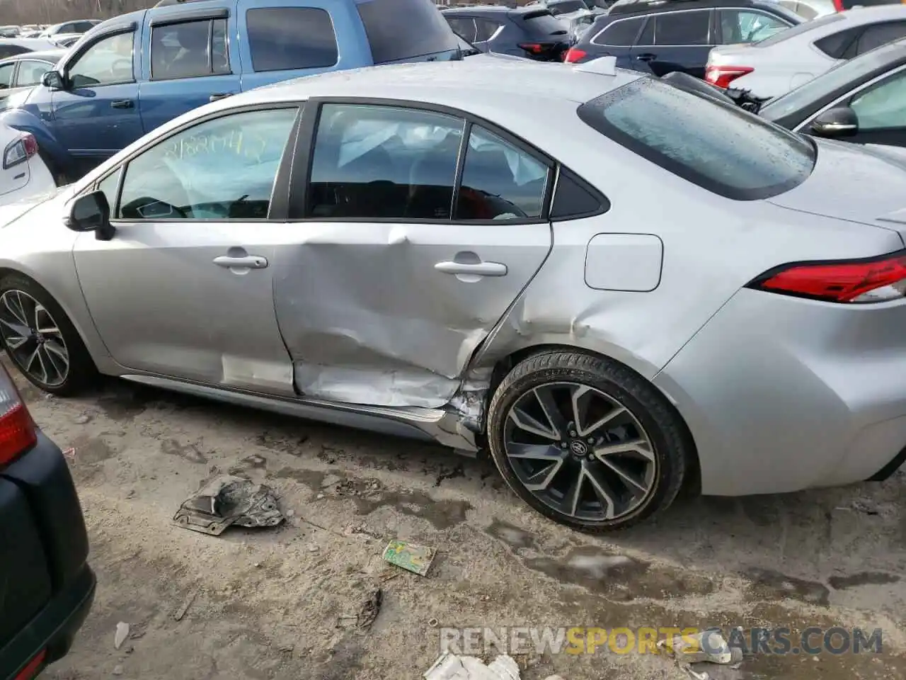 10 Photograph of a damaged car 5YFS4MCE1MP062076 TOYOTA COROLLA 2021