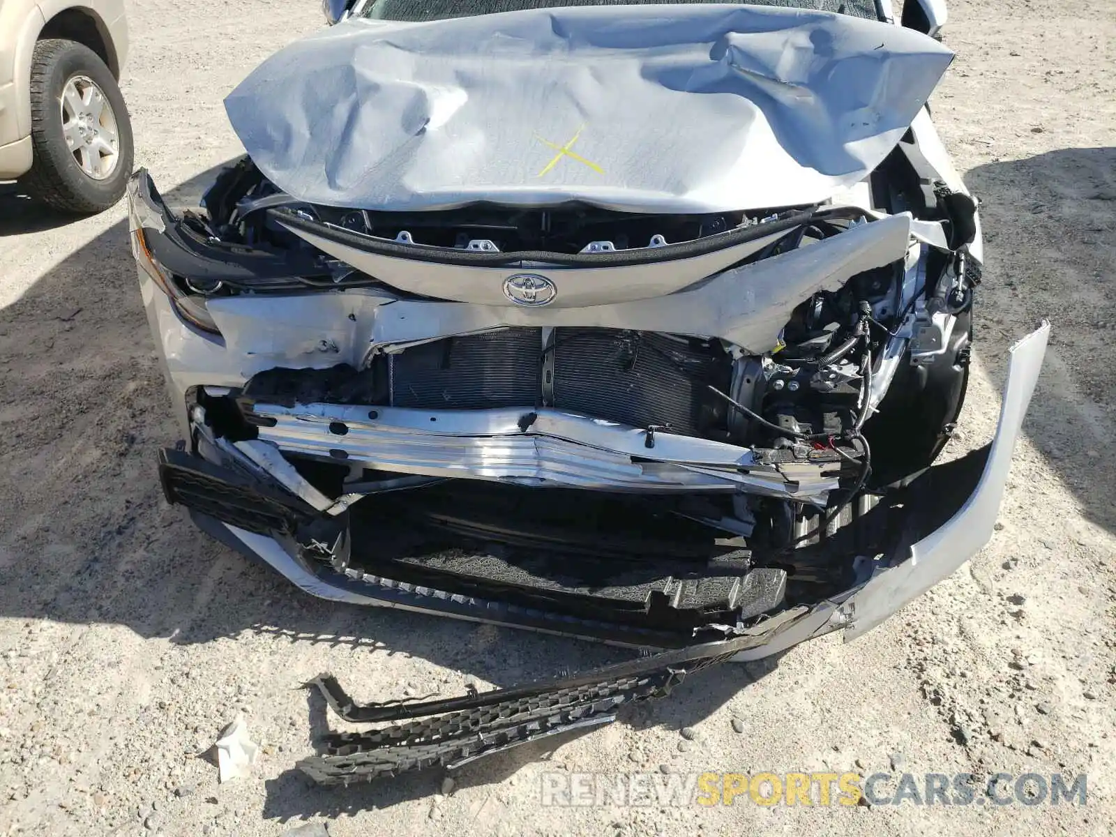 9 Photograph of a damaged car 5YFS4MCE1MP064085 TOYOTA COROLLA 2021