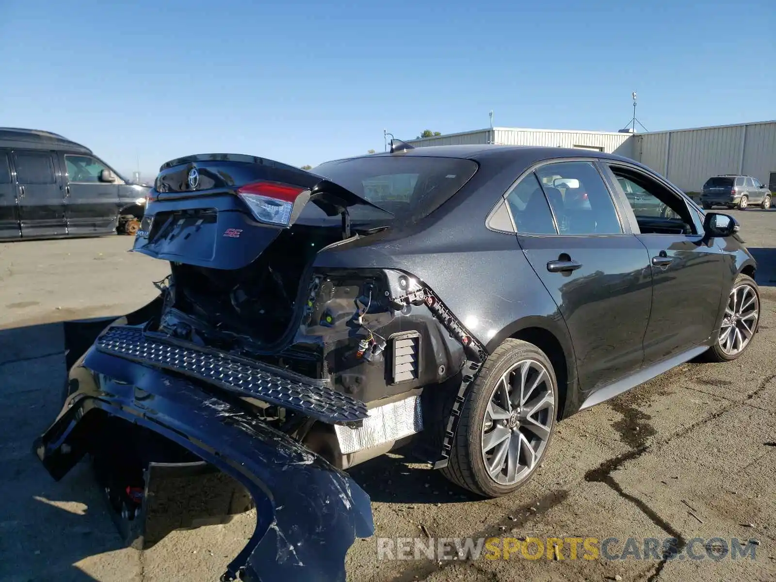 4 Photograph of a damaged car 5YFS4MCE1MP065723 TOYOTA COROLLA 2021