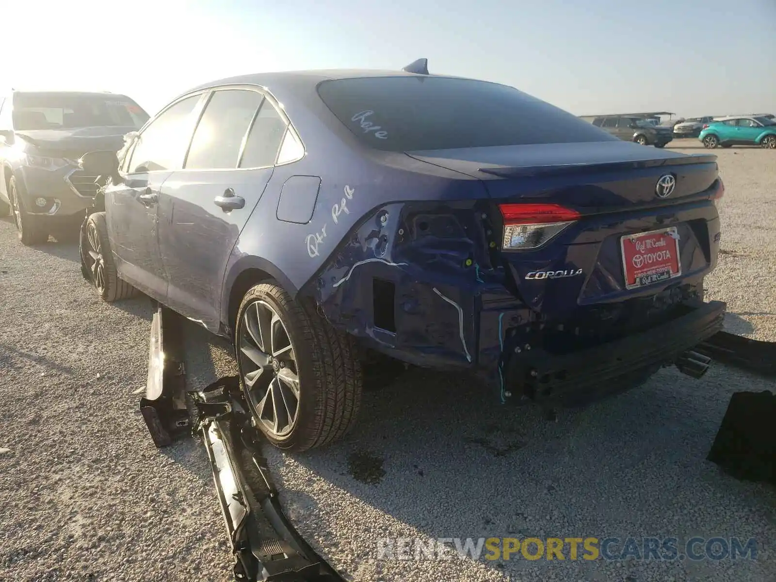 3 Photograph of a damaged car 5YFS4MCE1MP067116 TOYOTA COROLLA 2021