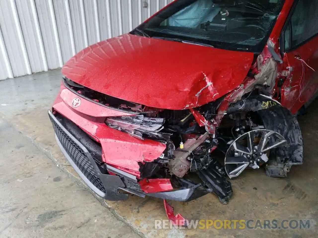 9 Photograph of a damaged car 5YFS4MCE1MP074227 TOYOTA COROLLA 2021